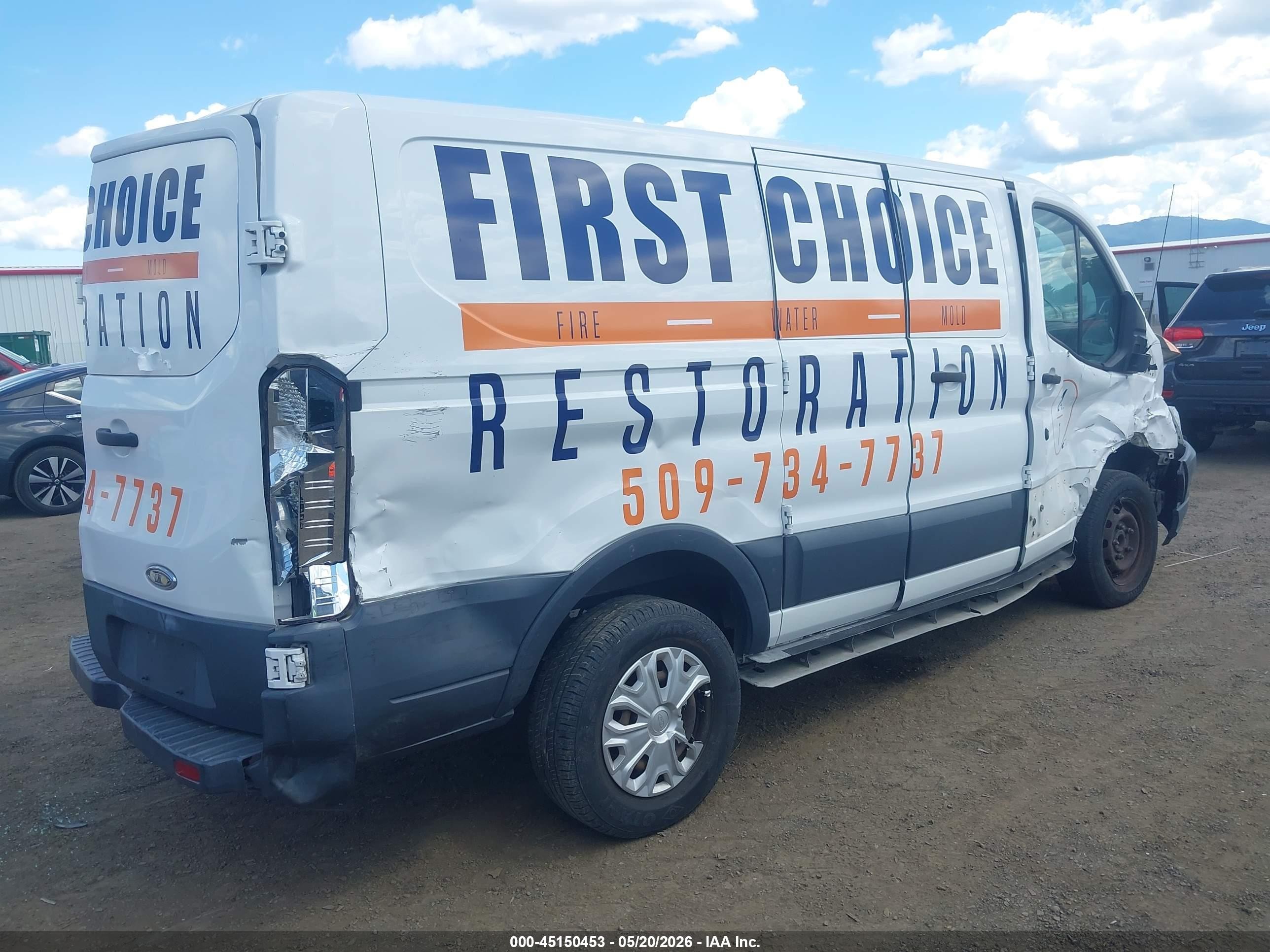 2015 Ford Transit-250   White vin: 1FTNR1ZM8FKA33865