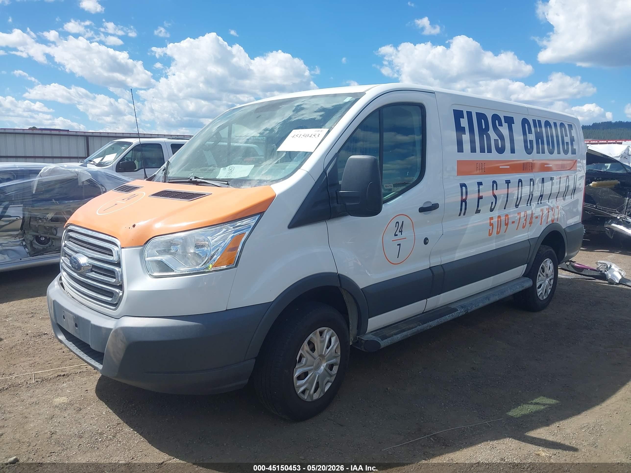 2015 Ford Transit-250   White vin: 1FTNR1ZM8FKA33865