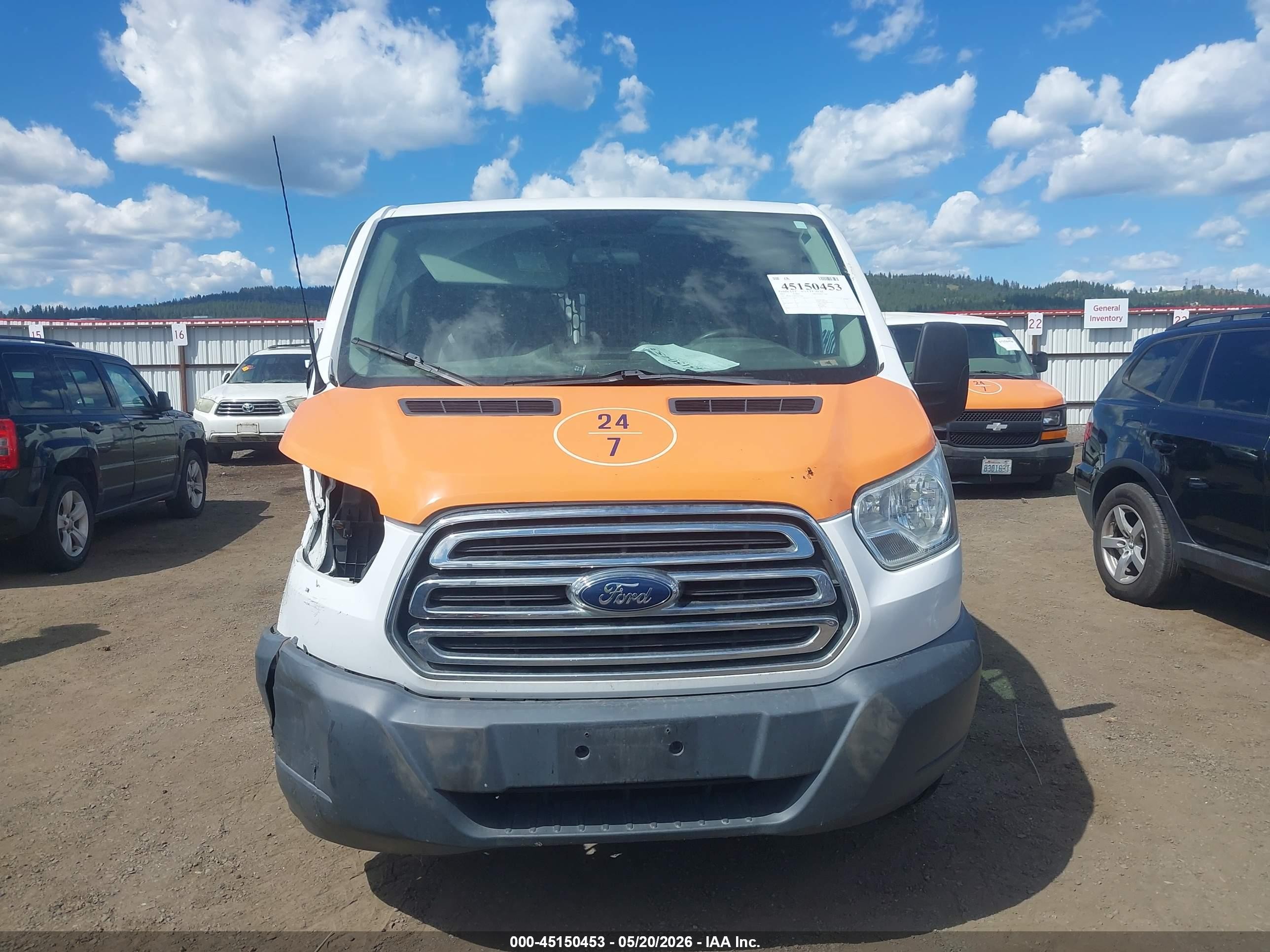 2015 Ford Transit-250   White vin: 1FTNR1ZM8FKA33865