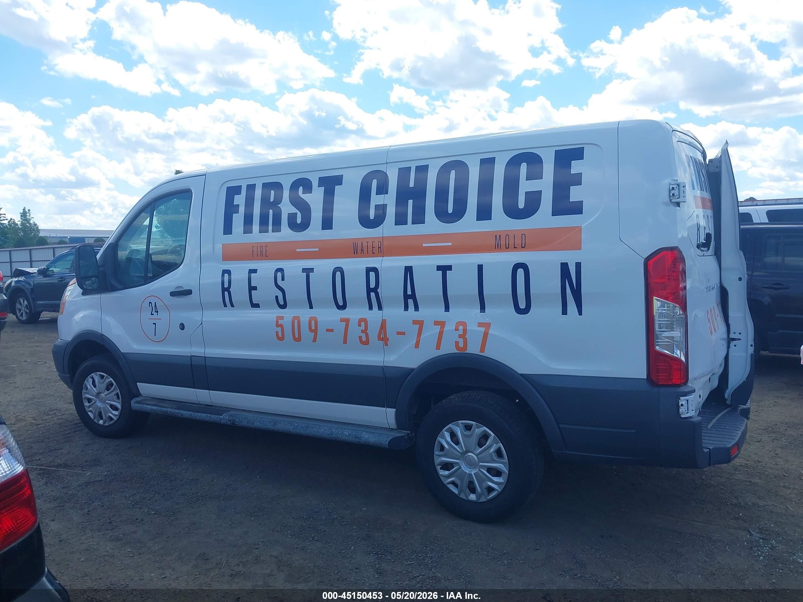 2015 Ford Transit-250   White vin: 1FTNR1ZM8FKA33865