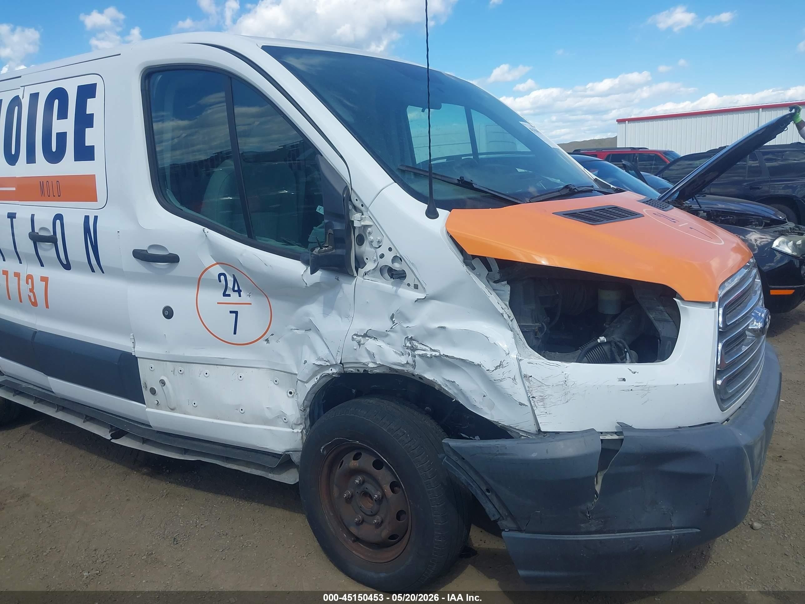 2015 Ford Transit-250   White vin: 1FTNR1ZM8FKA33865