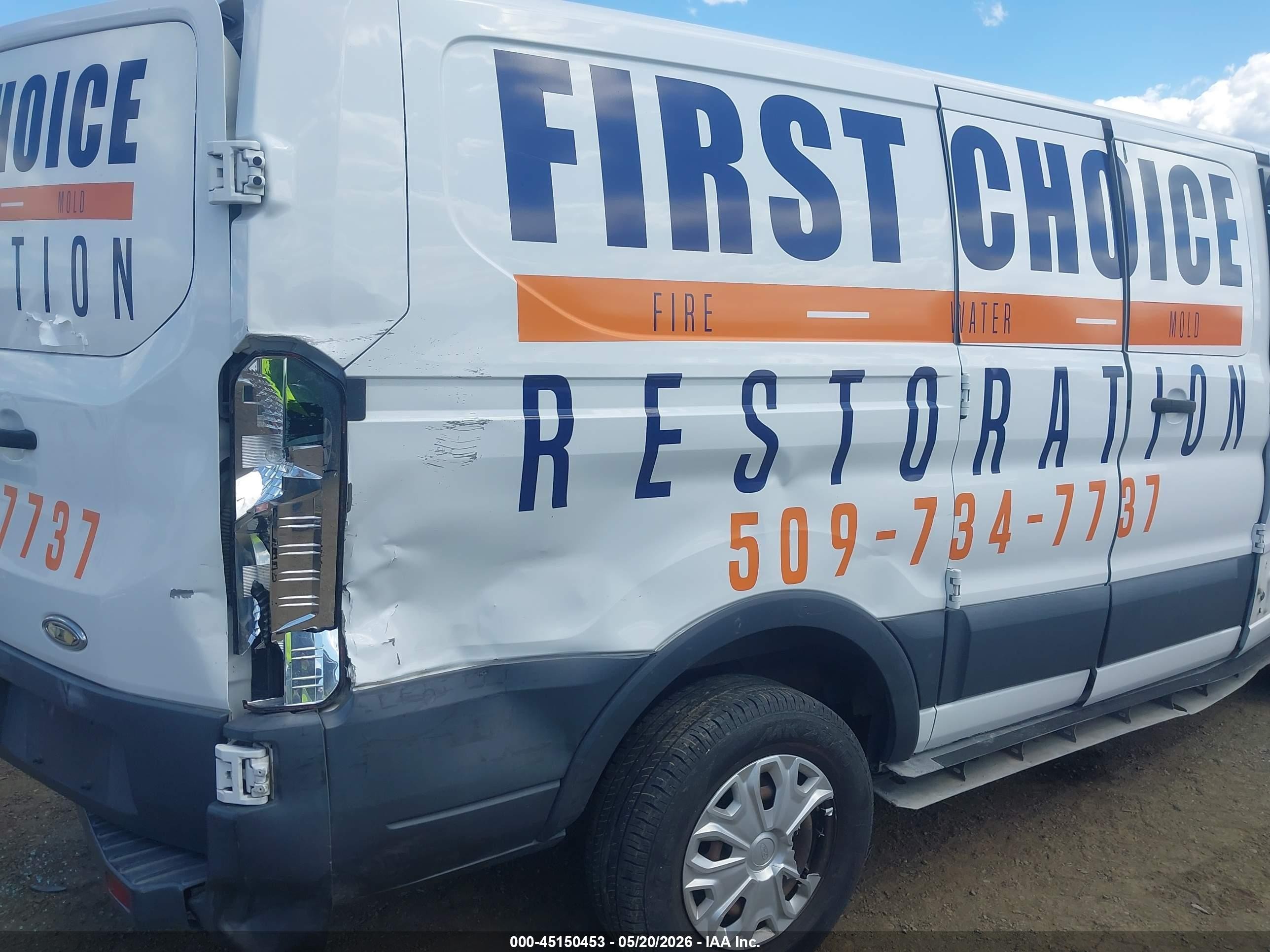 2015 Ford Transit-250   White vin: 1FTNR1ZM8FKA33865