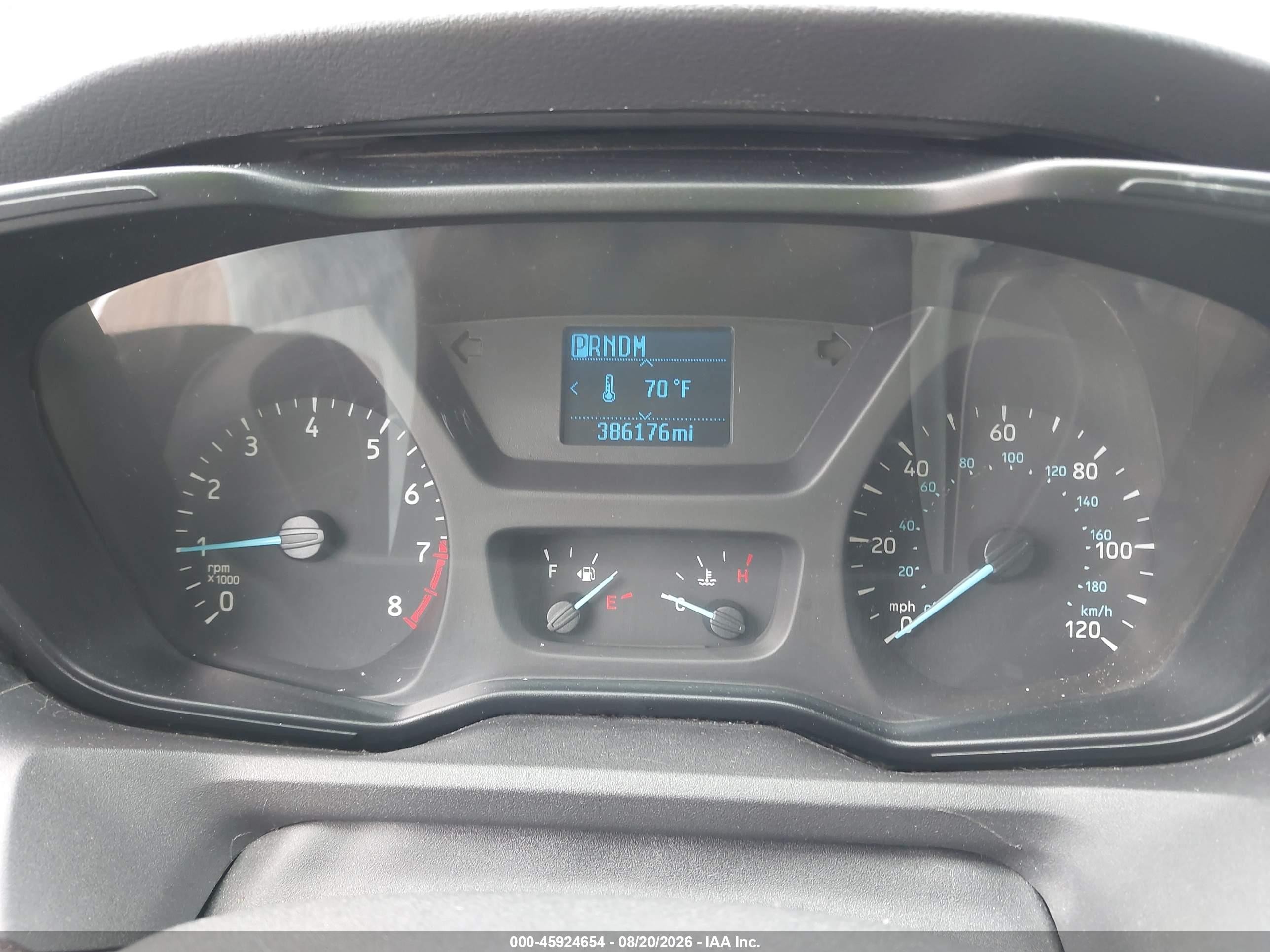 2015 Ford Transit-250   White vin: 1FTNR1ZM9FKA55843