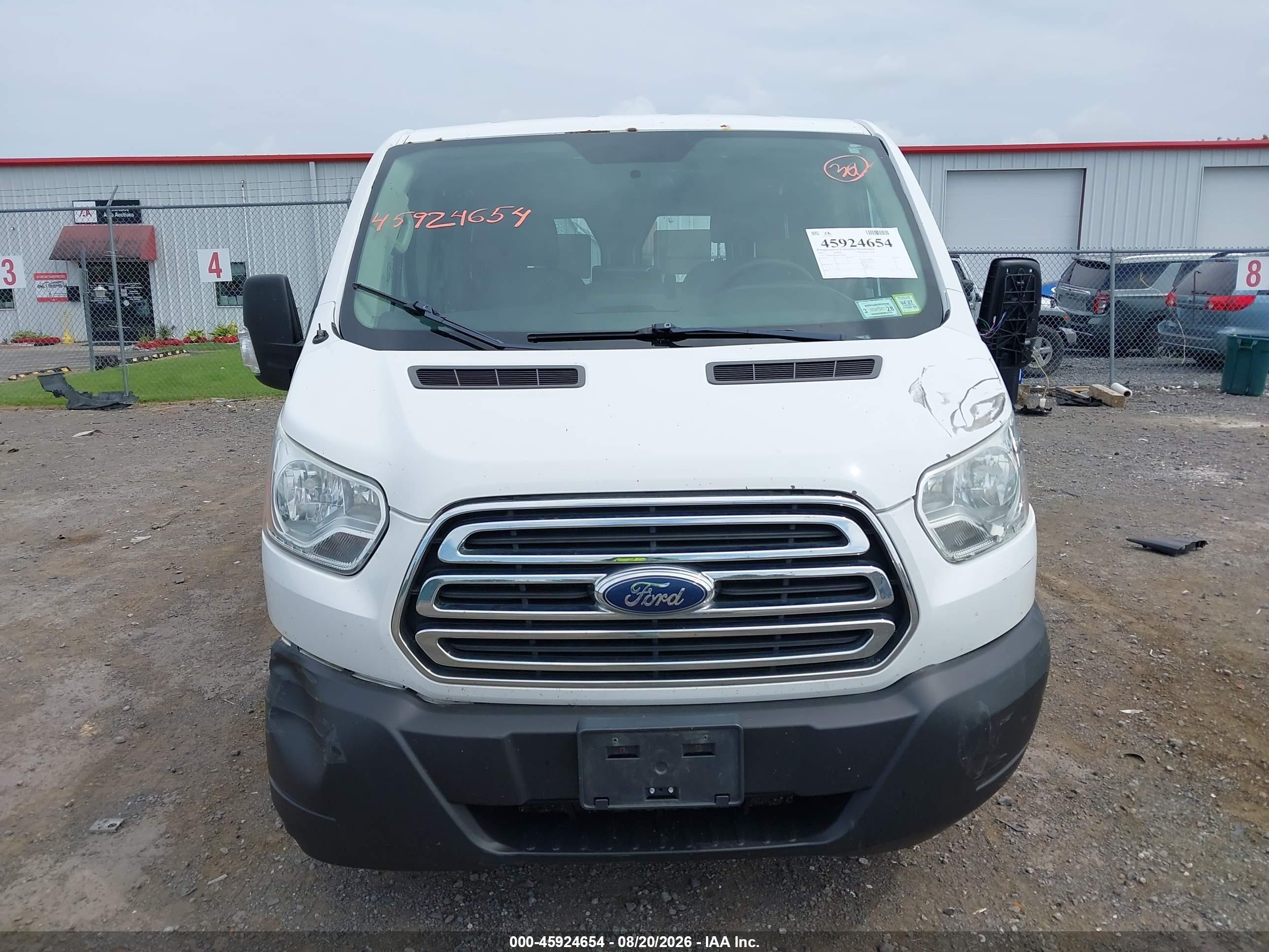 2015 Ford Transit-250   White vin: 1FTNR1ZM9FKA55843