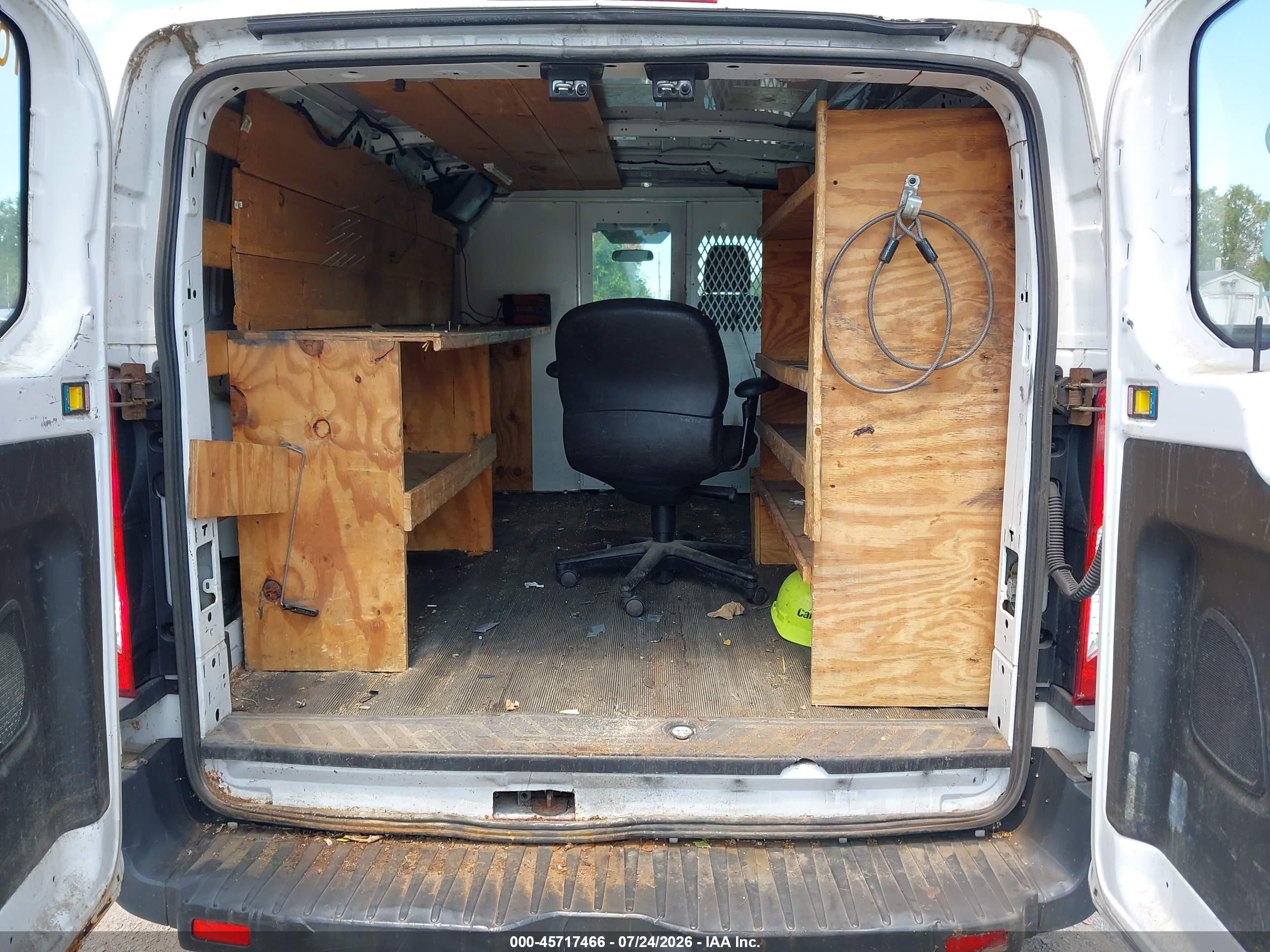 2015 Ford Transit-250   White vin: 1FTNR1ZM9FKA60623