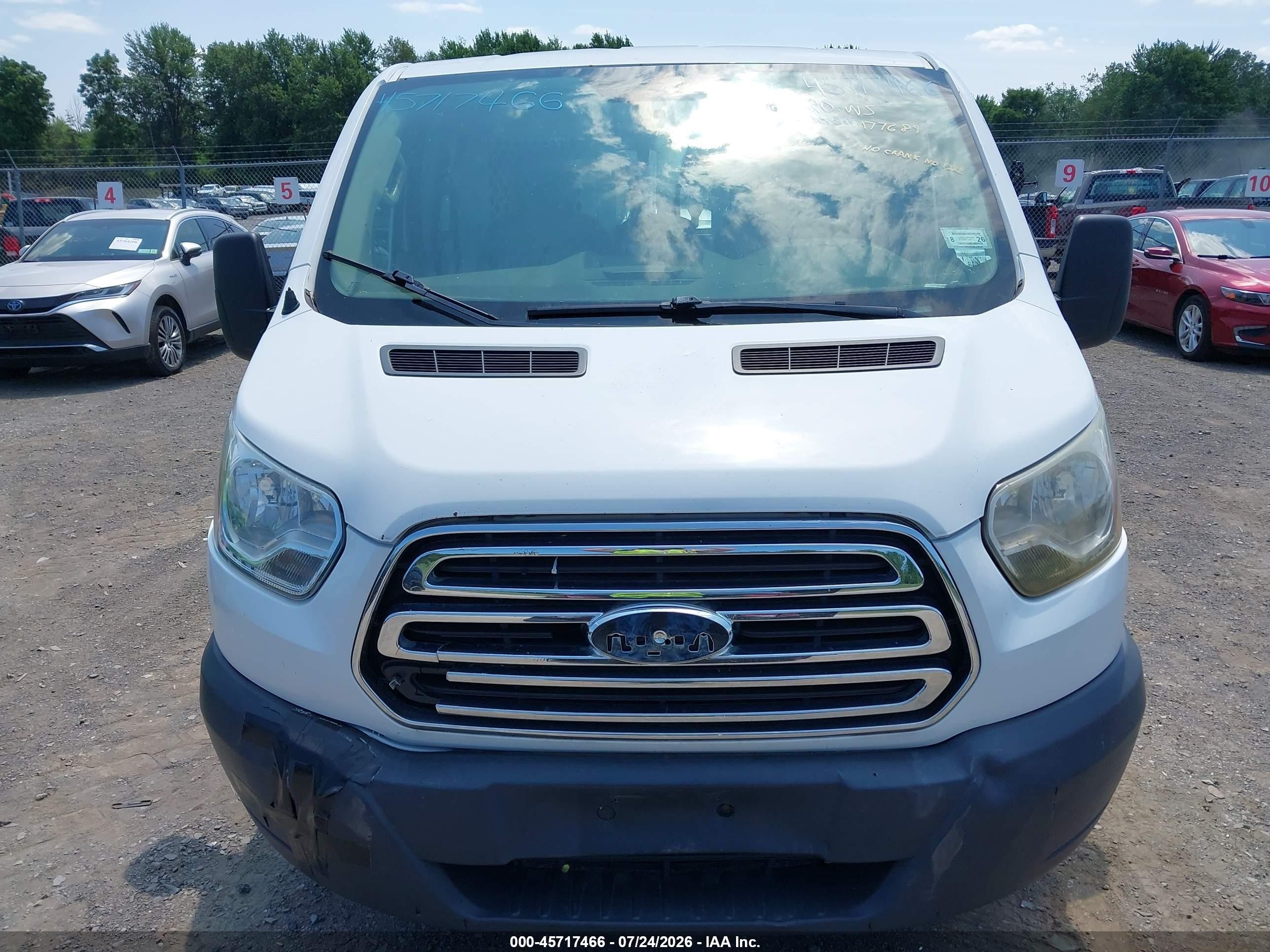 2015 Ford Transit-250   White vin: 1FTNR1ZM9FKA60623