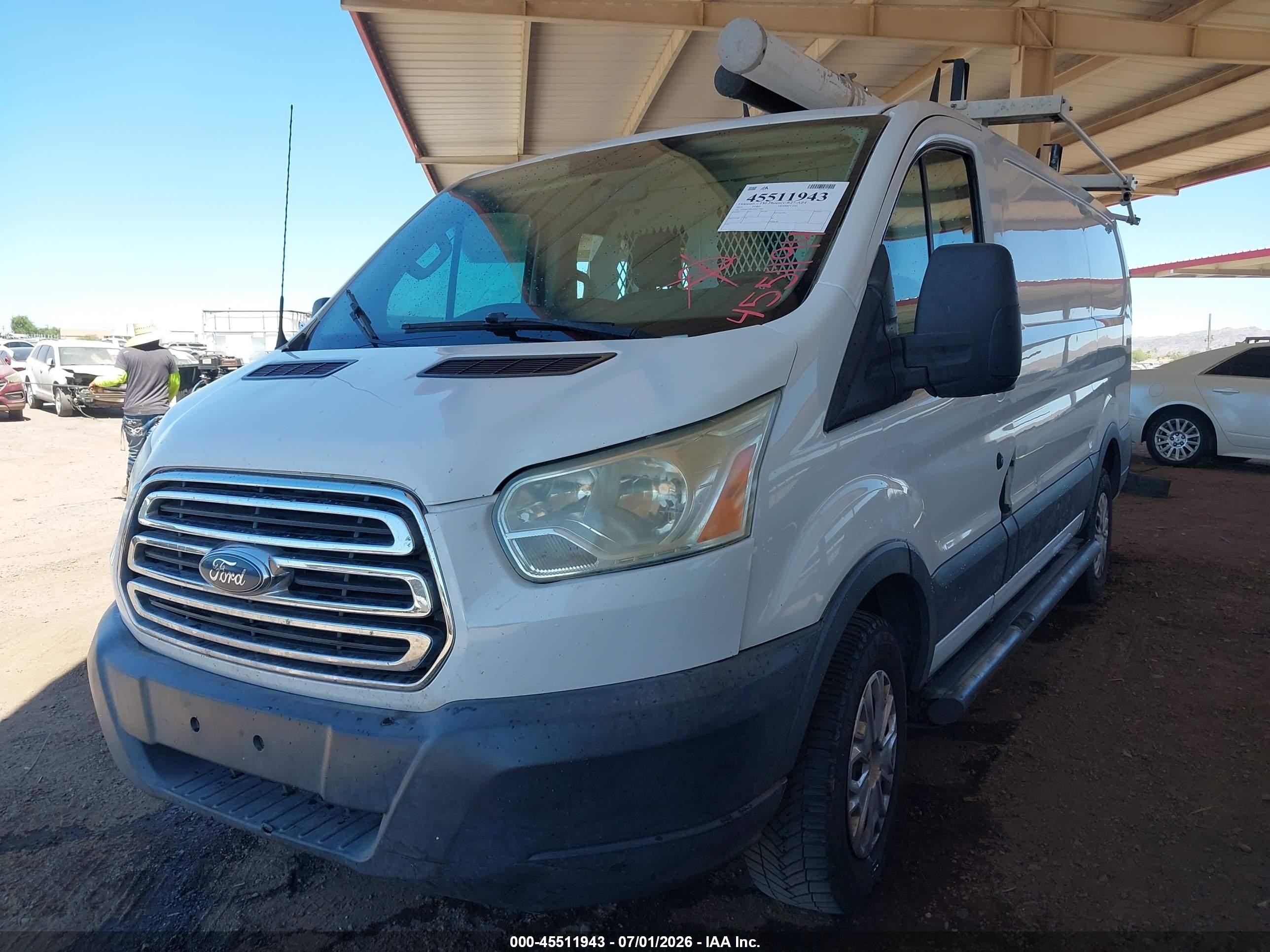 2015 Ford Transit-250   White vin: 1FTNR1ZMXFKA77902