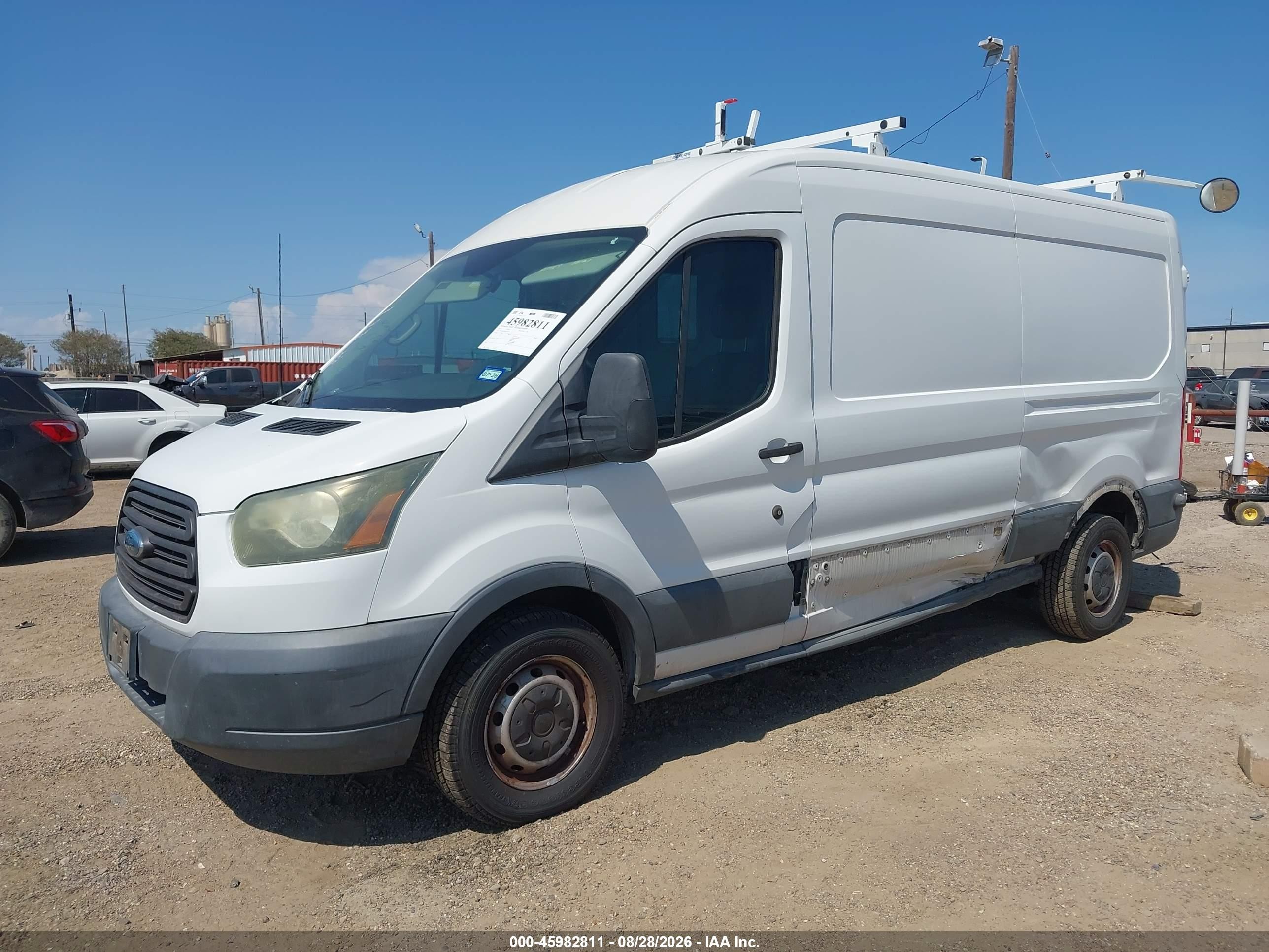 2015 Ford Transit-250   White vin: 1FTNR2CG8FKA04598