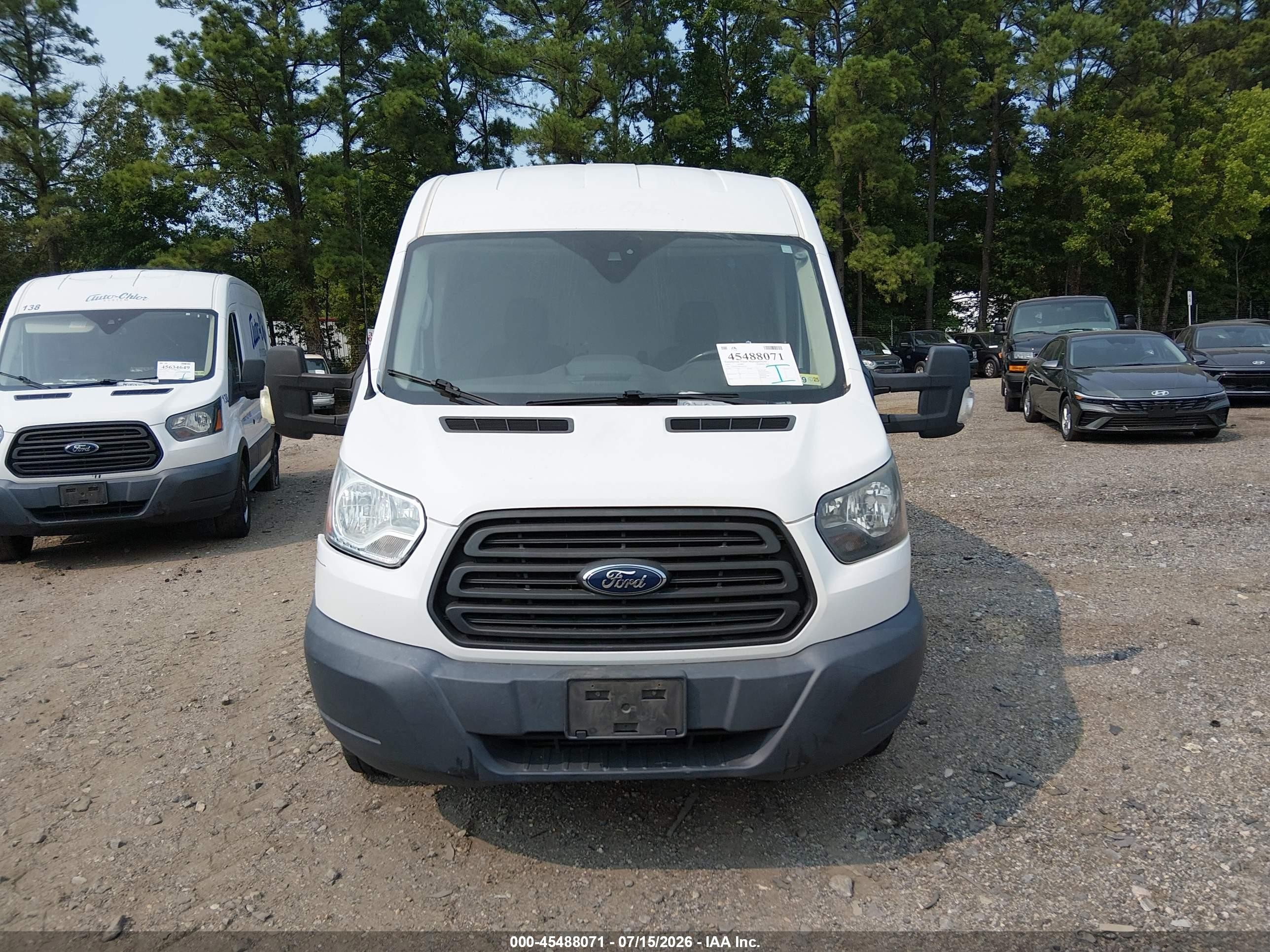 2015 Ford Transit-250   White vin: 1FTNR2CG8FKA81150
