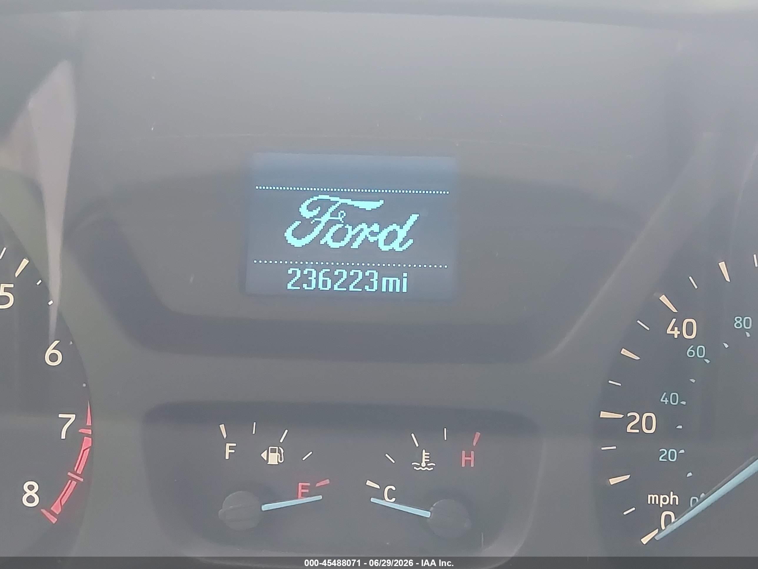 2015 Ford Transit-250   White vin: 1FTNR2CG8FKA81150