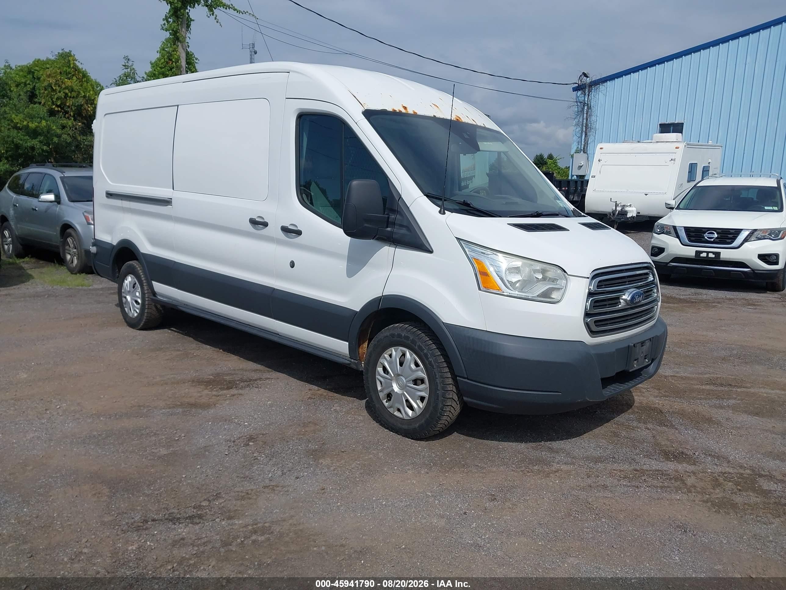 2015 Ford Transit-250   White vin: 1FTNR2CG9FKB28640