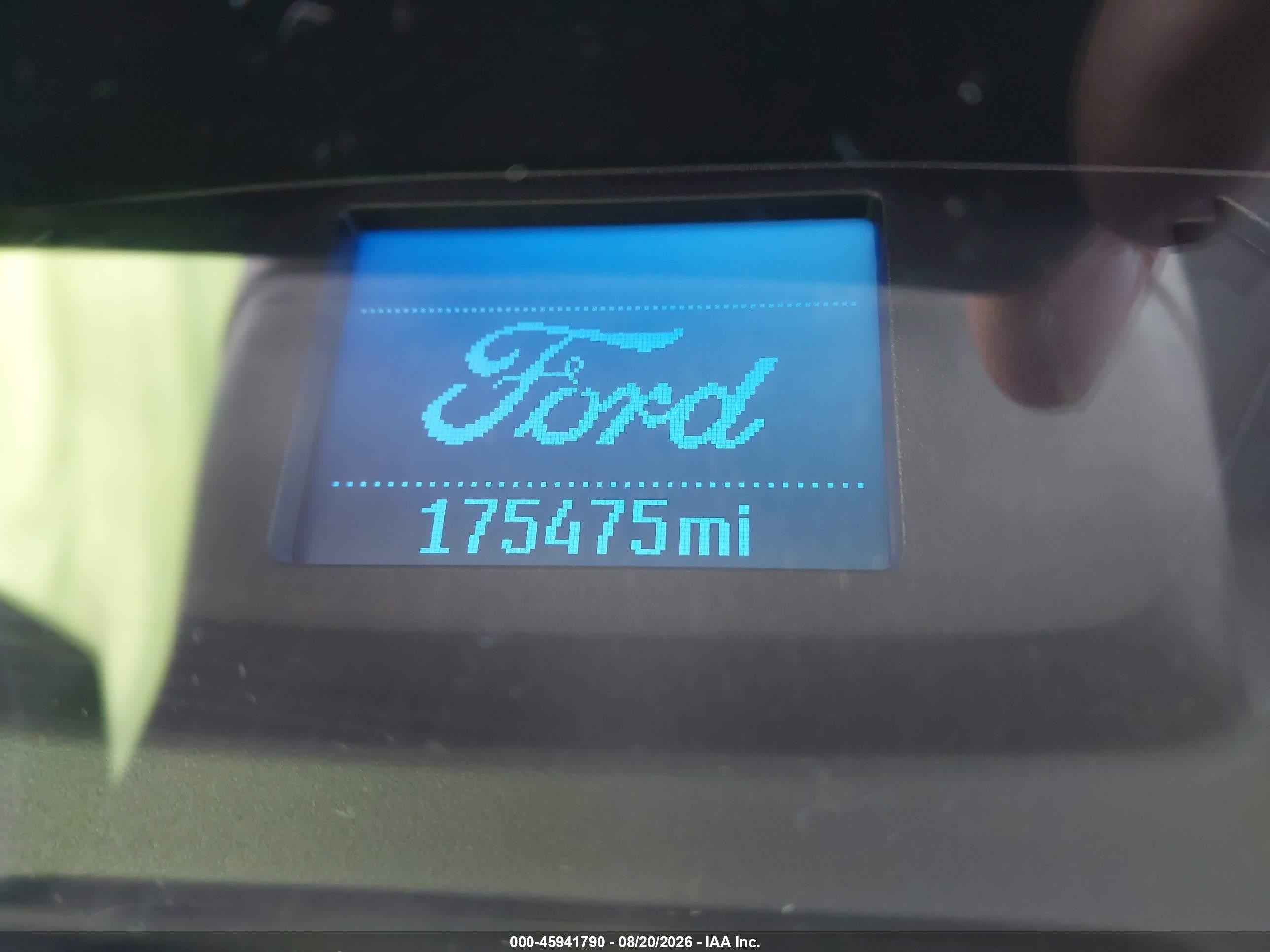 2015 Ford Transit-250   White vin: 1FTNR2CG9FKB28640