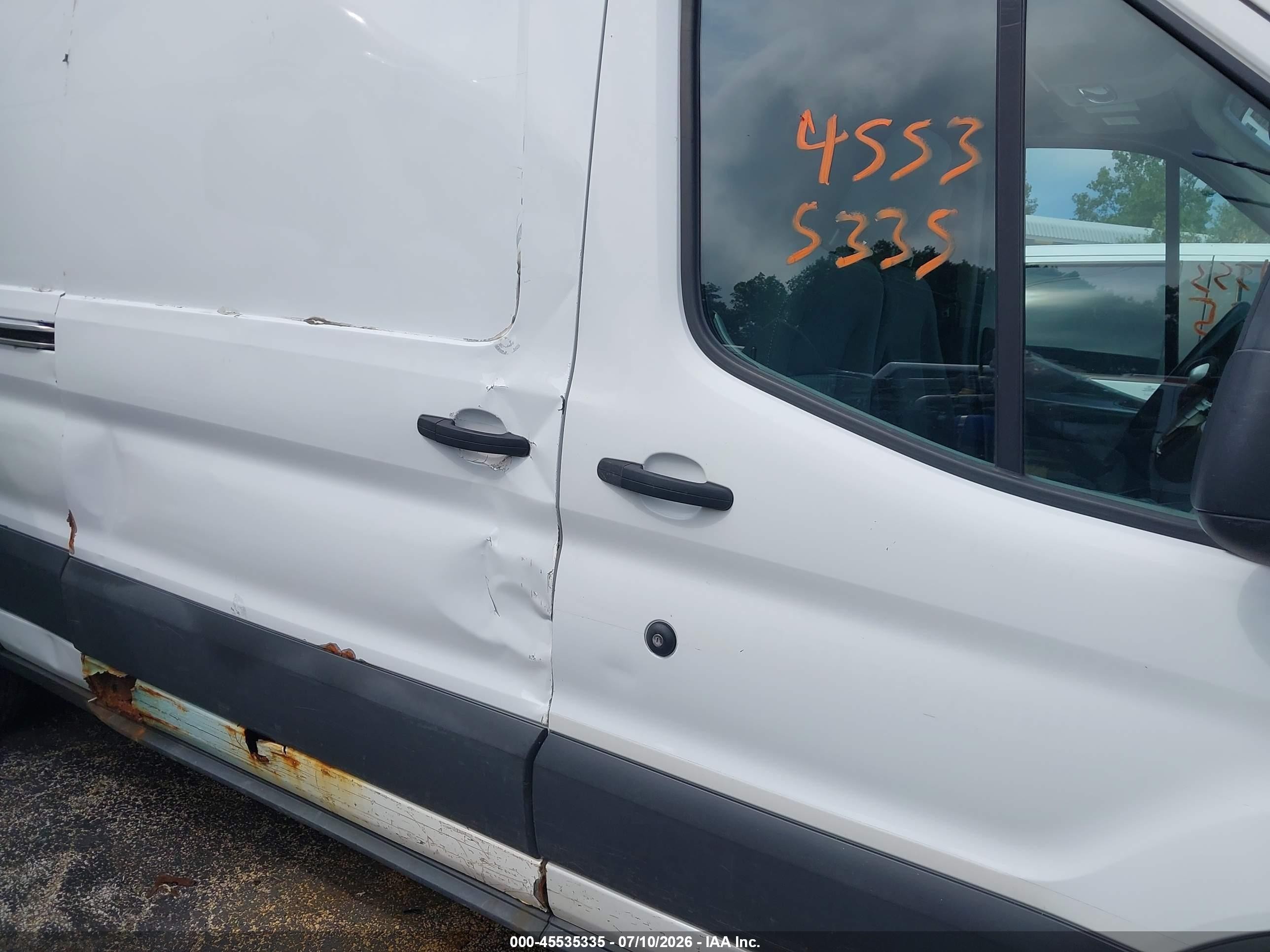 2015 Ford Transit-250   White vin: 1FTNR2CM0FKB10629