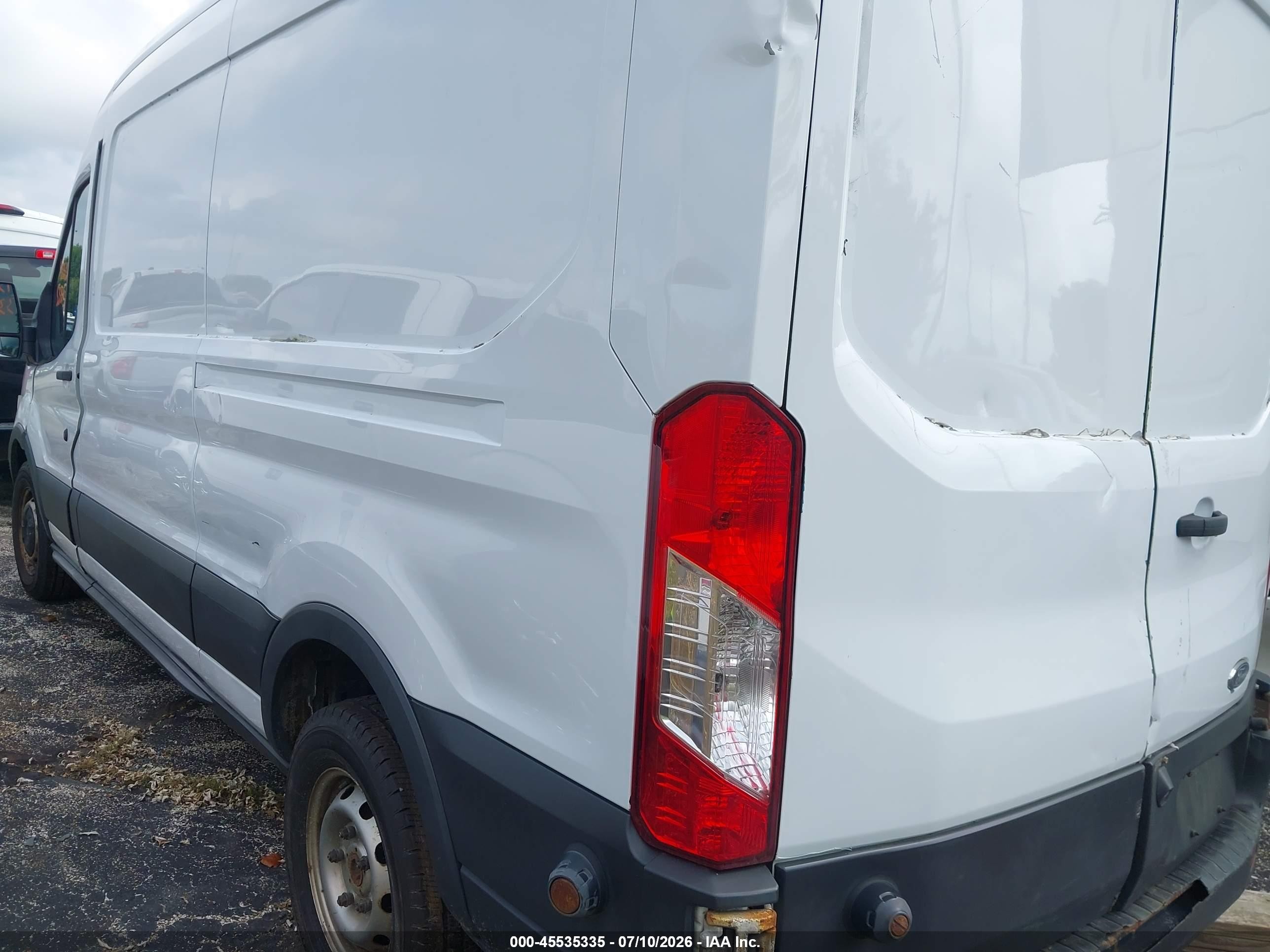 2015 Ford Transit-250   White vin: 1FTNR2CM0FKB10629