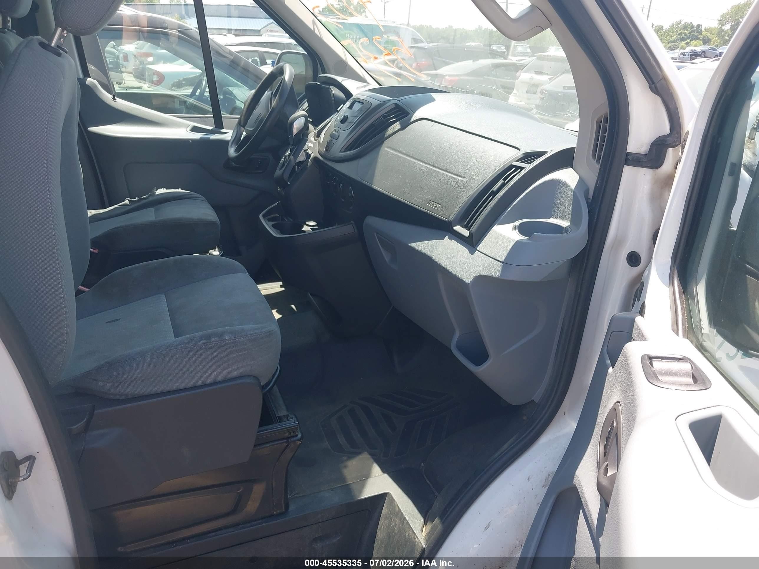 2015 Ford Transit-250   White vin: 1FTNR2CM0FKB10629