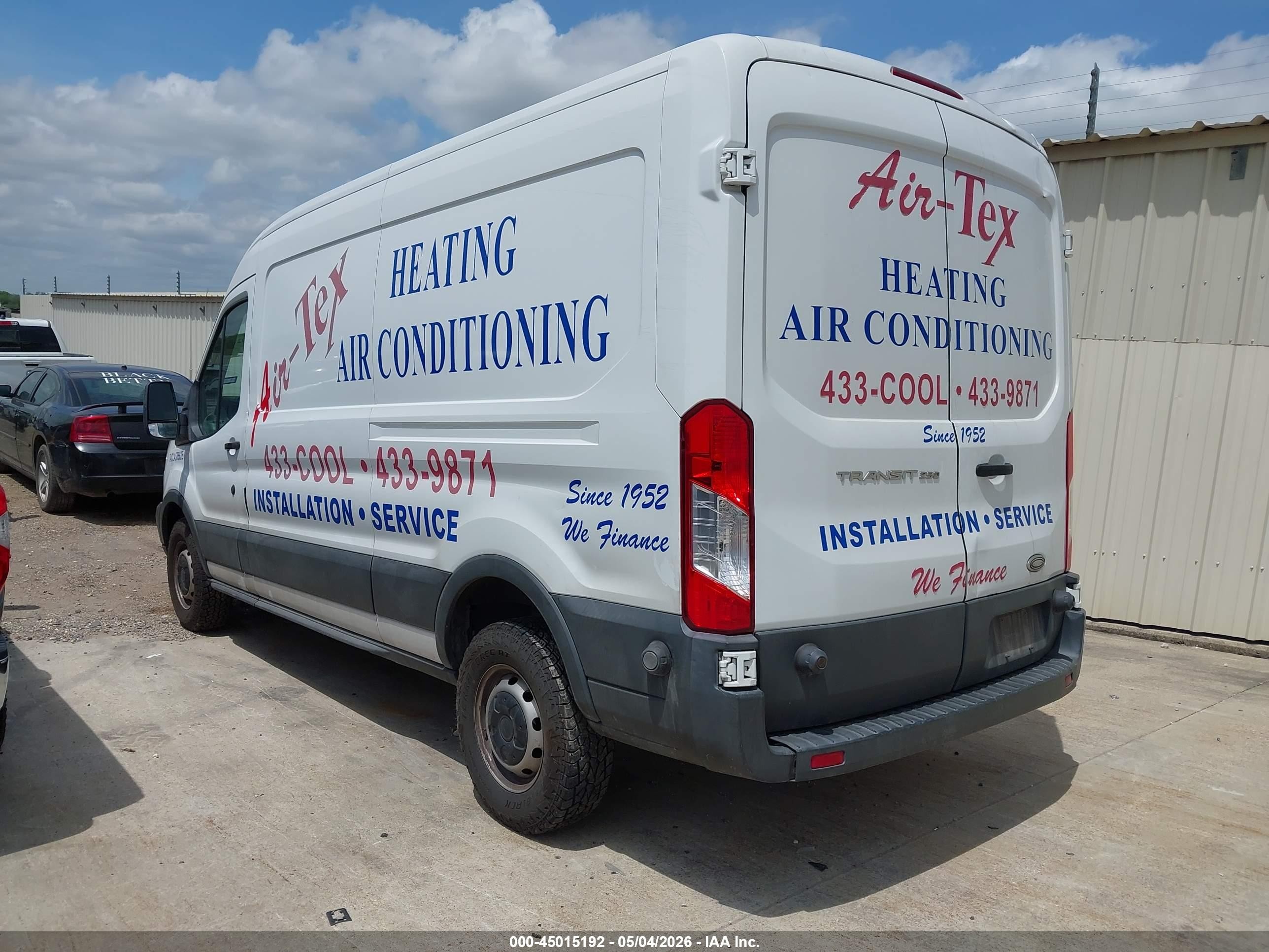 2015 Ford Transit-250   White vin: 1FTNR2CM1FKA58301
