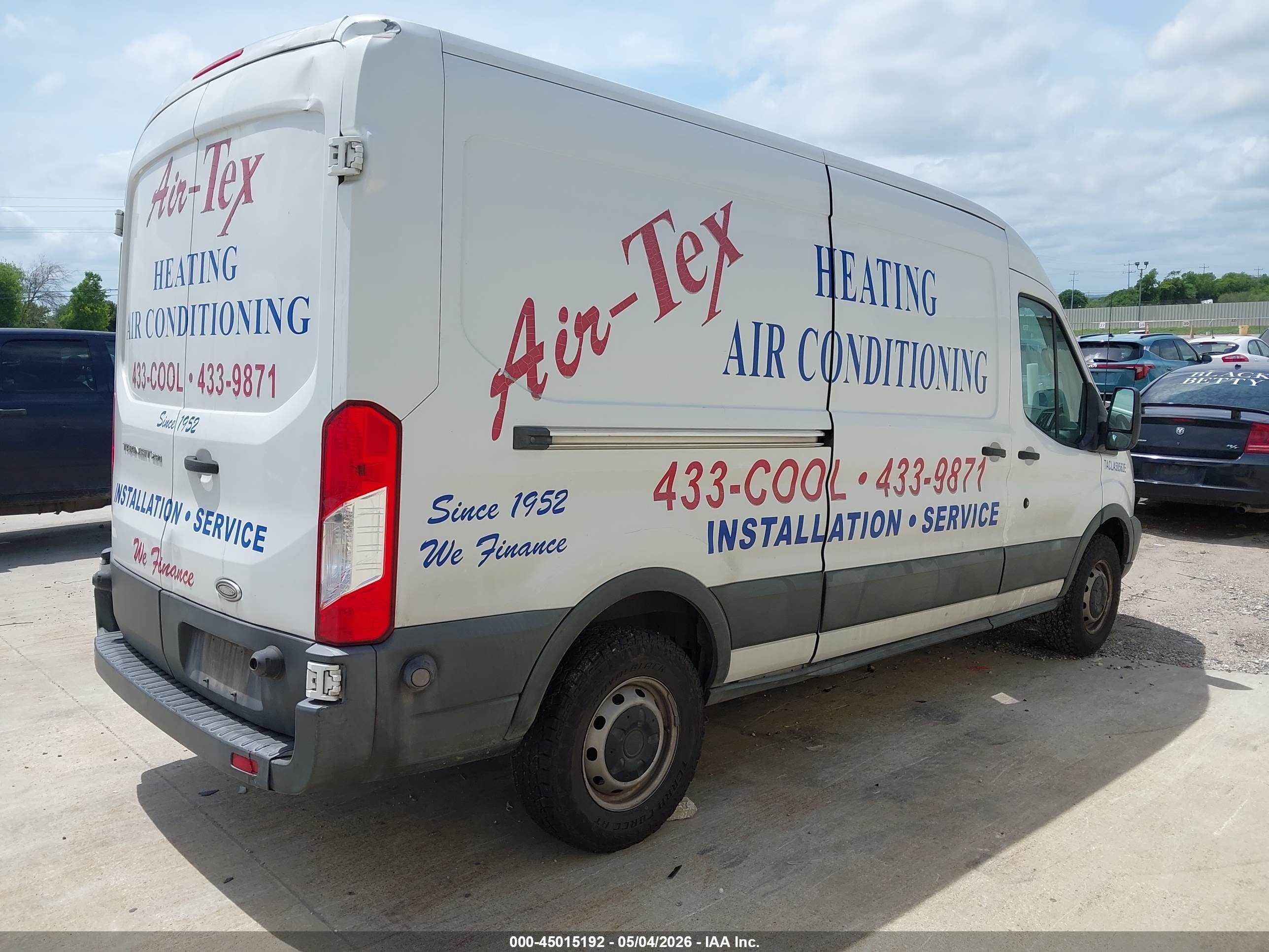2015 Ford Transit-250   White vin: 1FTNR2CM1FKA58301