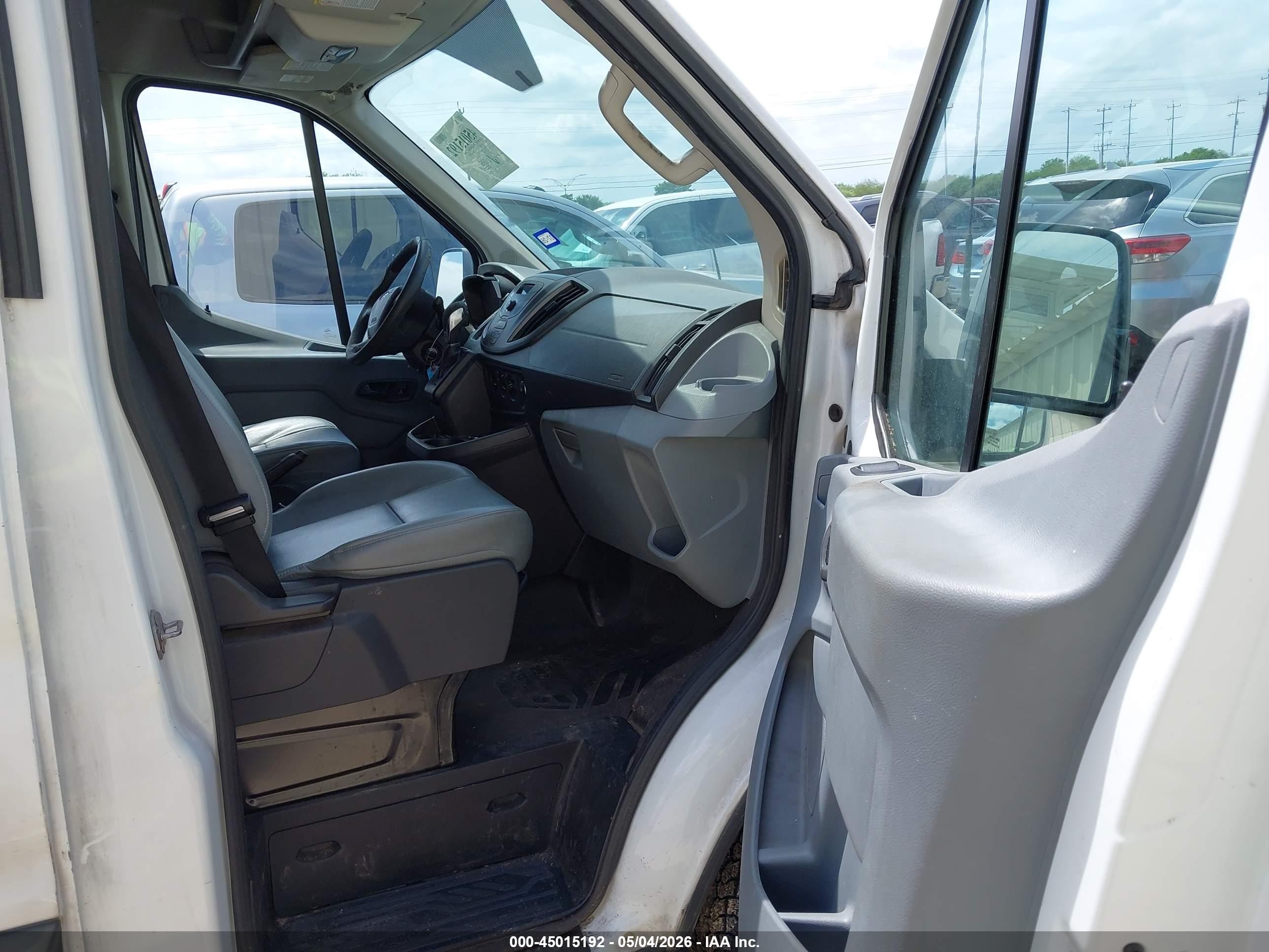 2015 Ford Transit-250   White vin: 1FTNR2CM1FKA58301