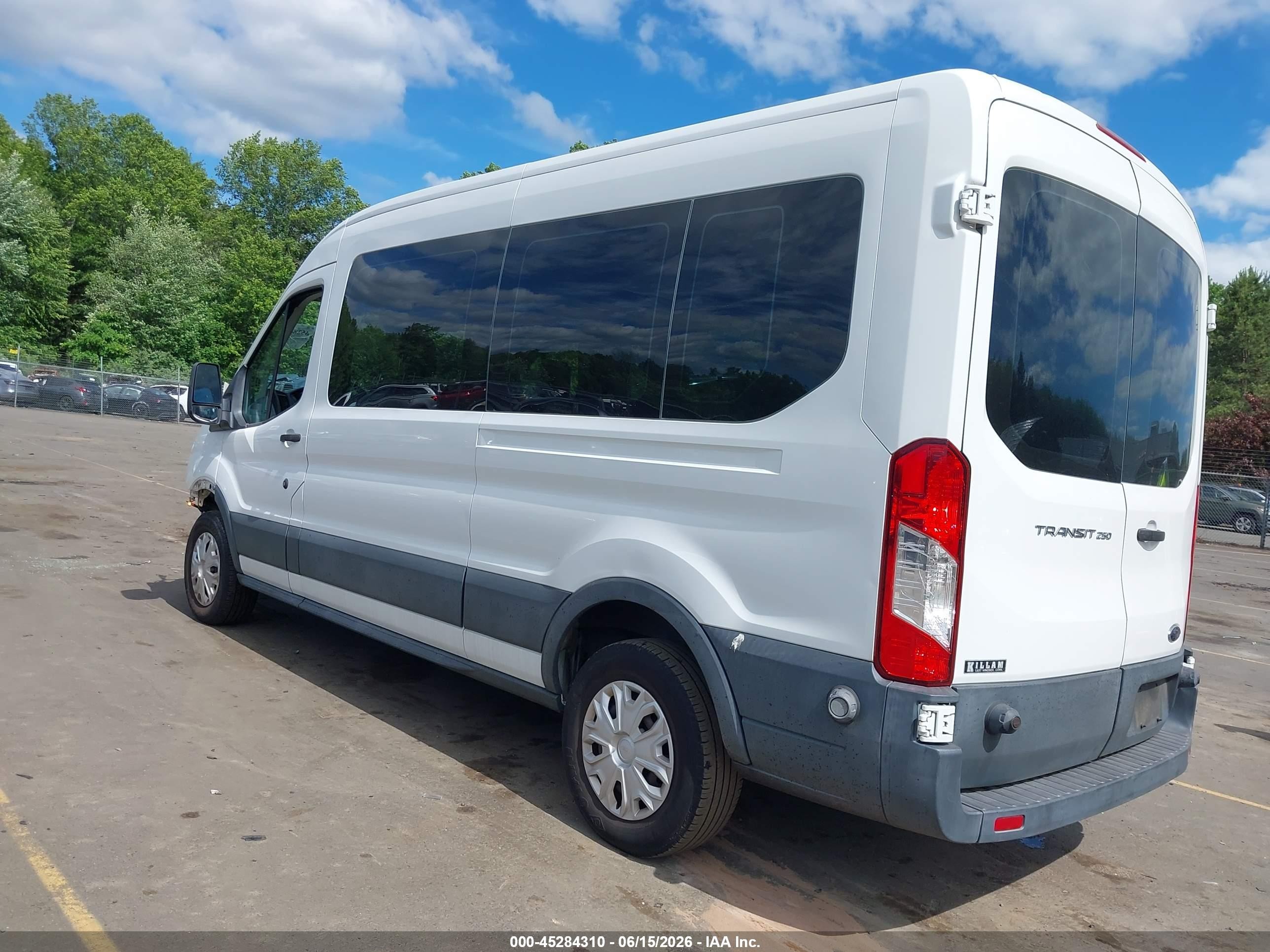 2015 Ford Transit-250   White vin: 1FTNR2CM2FKB06629
