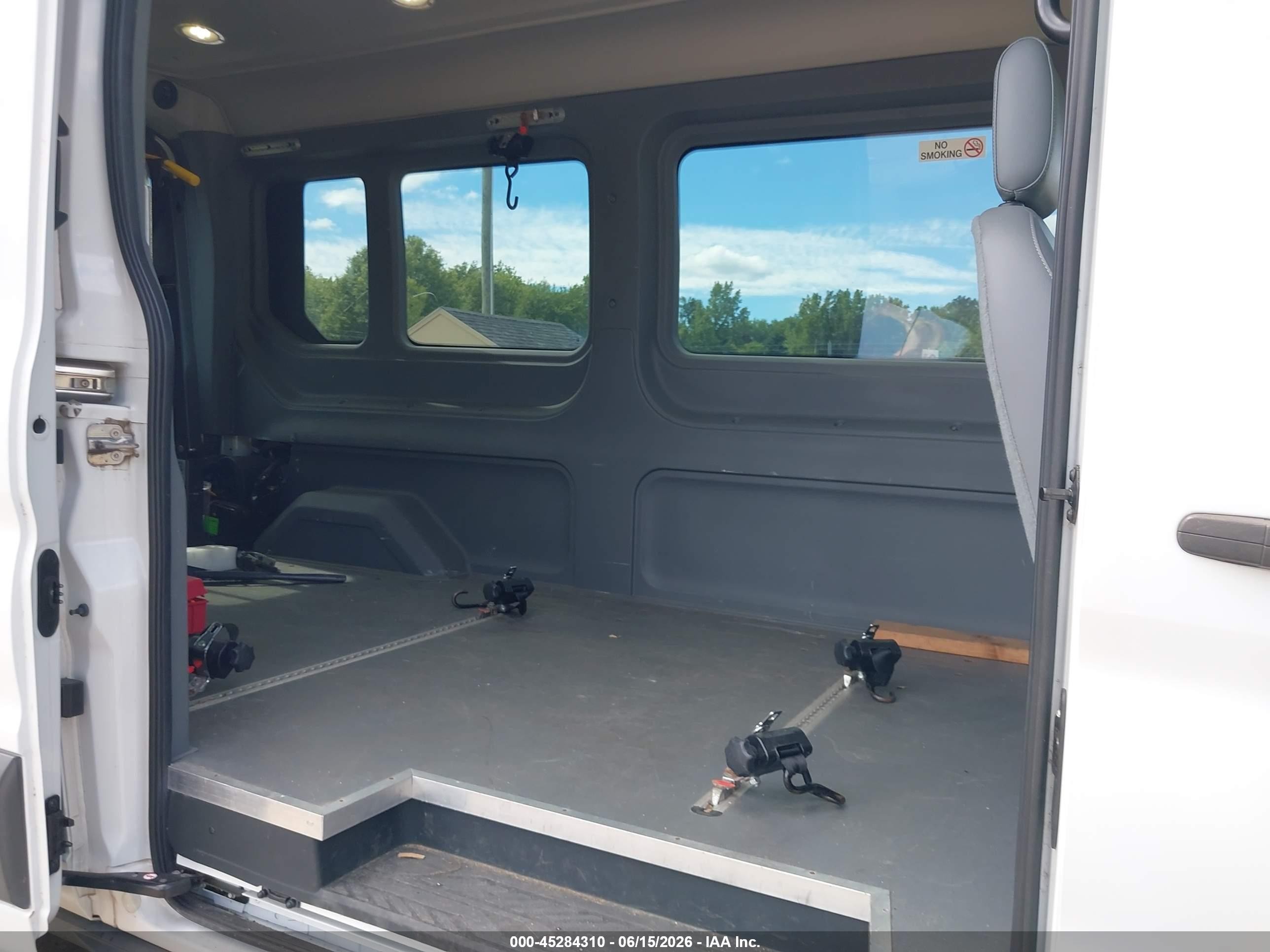 2015 Ford Transit-250   White vin: 1FTNR2CM2FKB06629