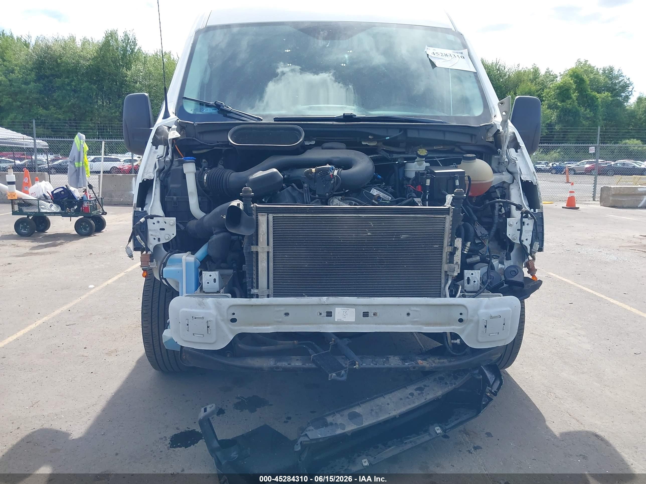 2015 Ford Transit-250   White vin: 1FTNR2CM2FKB06629