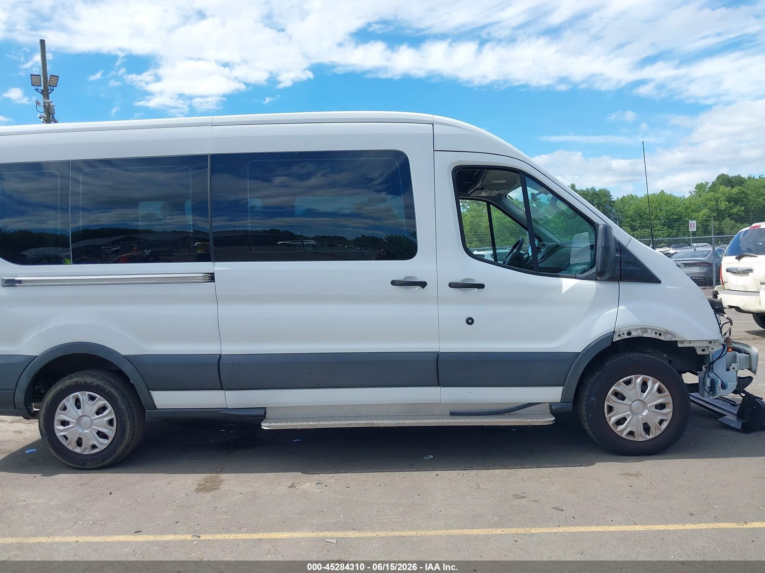 2015 Ford Transit-250   White vin: 1FTNR2CM2FKB06629