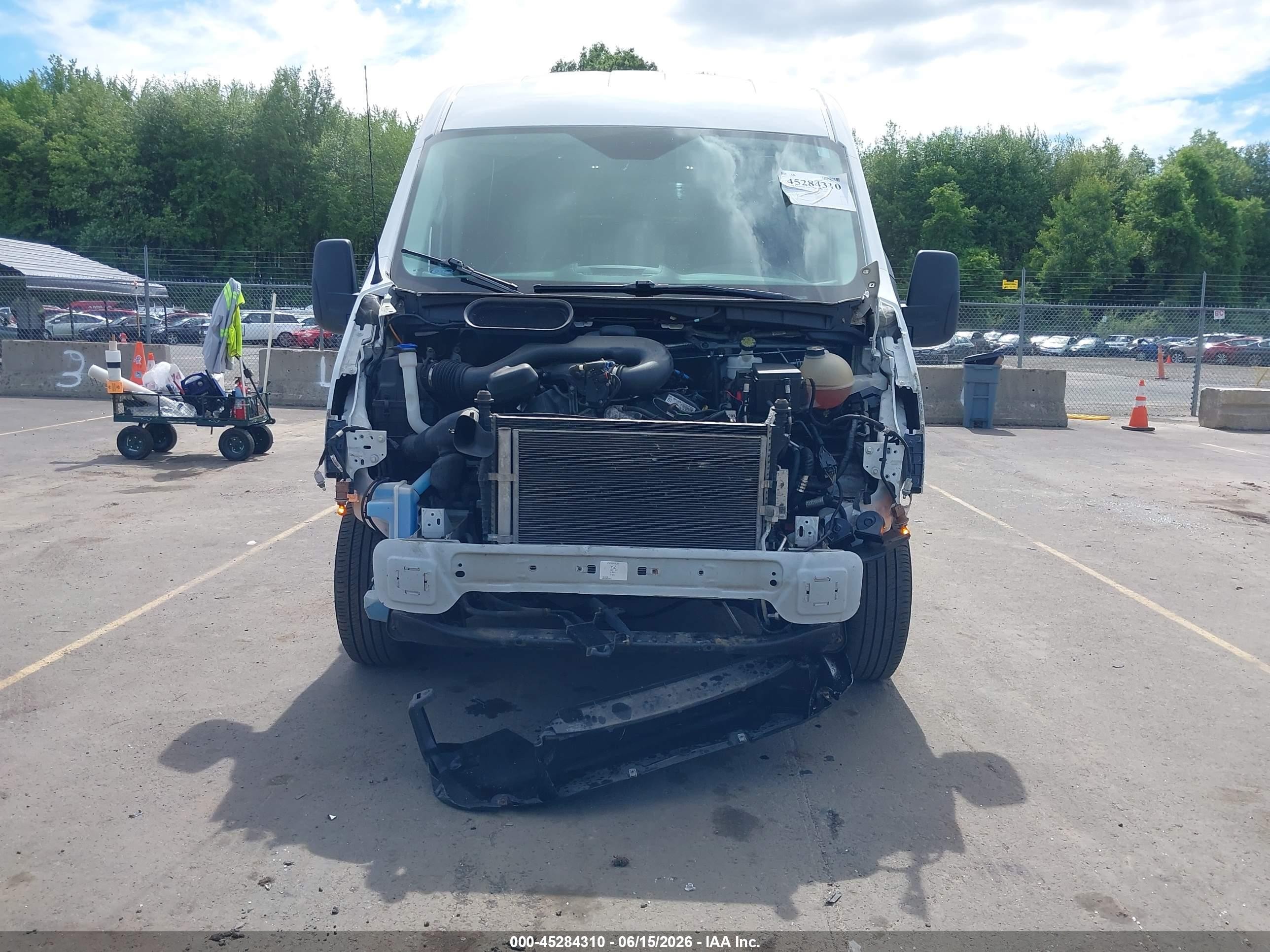 2015 Ford Transit-250   White vin: 1FTNR2CM2FKB06629