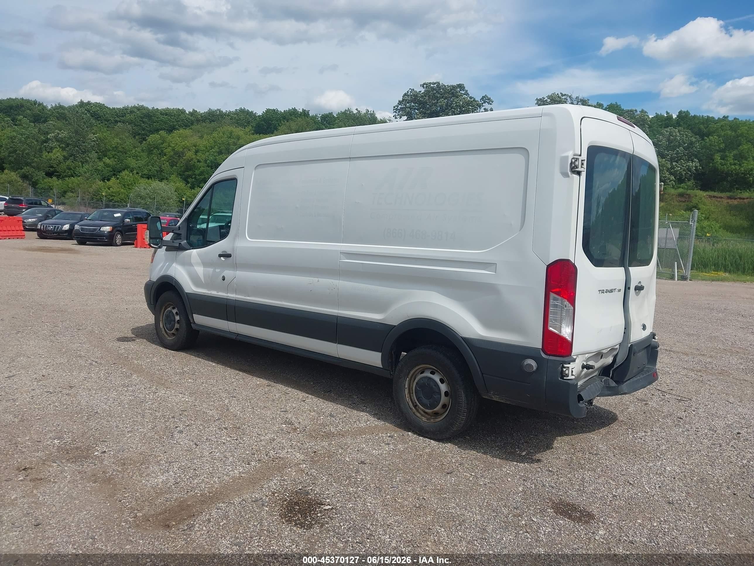 2015 Ford Transit-250   White vin: 1FTNR2CM3FKA59093