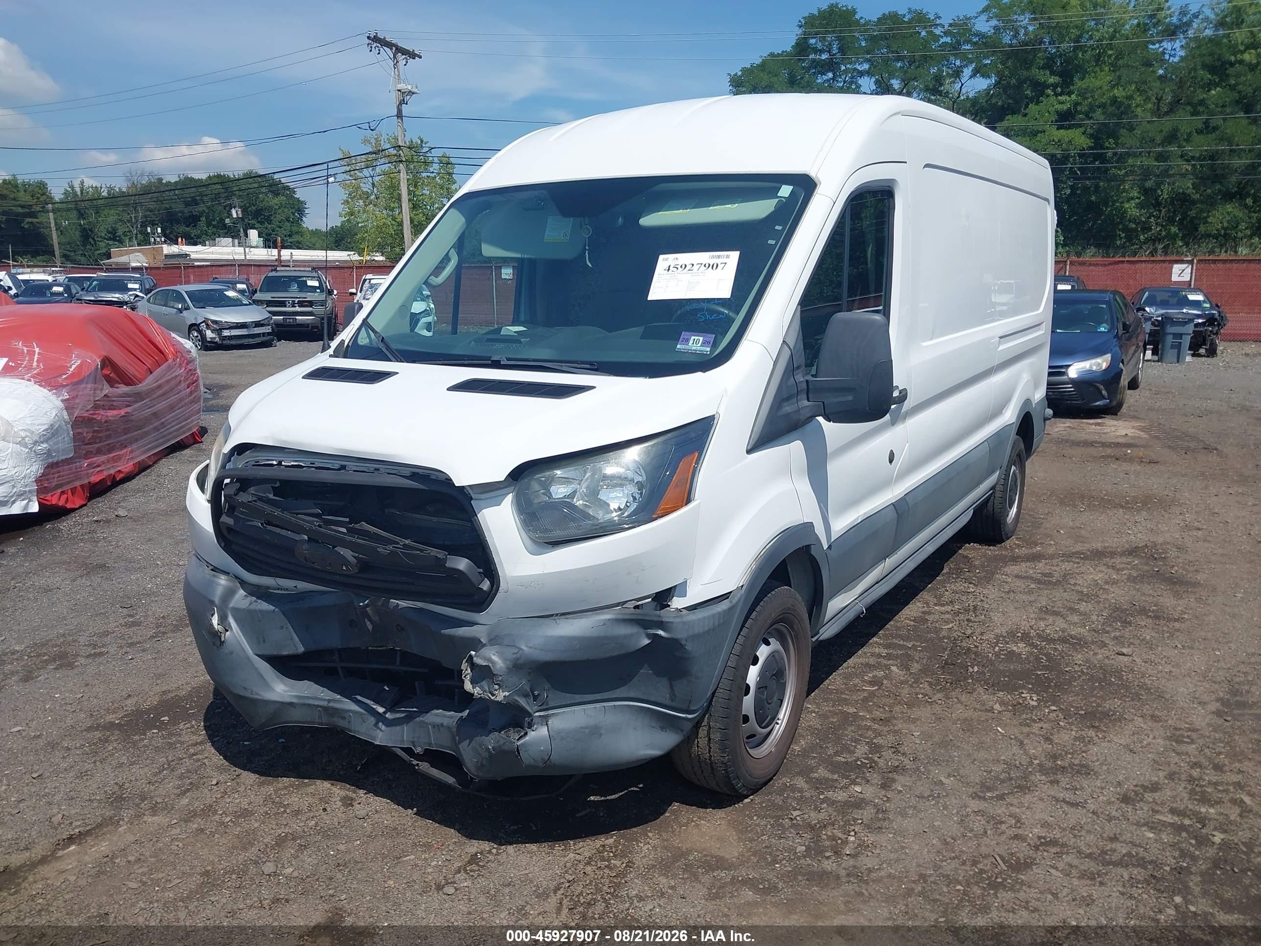 2015 Ford Transit-250   White vin: 1FTNR2CM3FKA80641