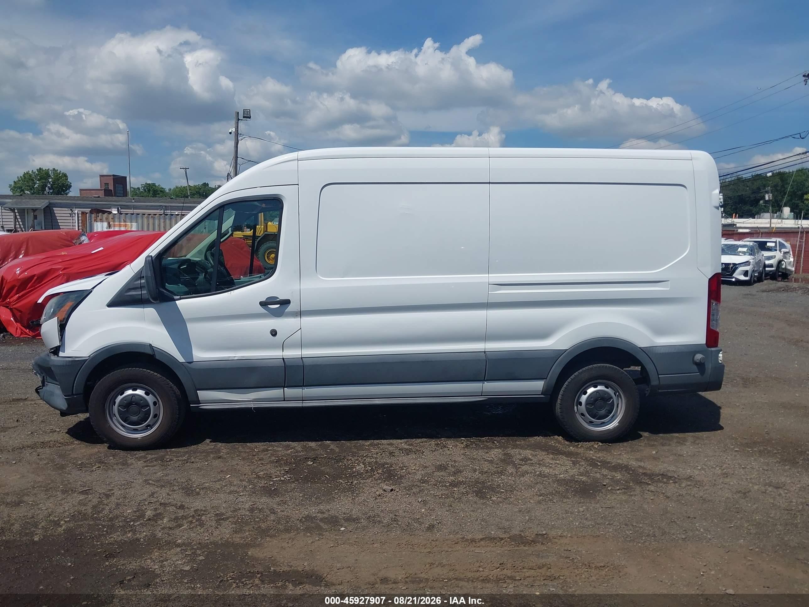 2015 Ford Transit-250   White vin: 1FTNR2CM3FKA80641