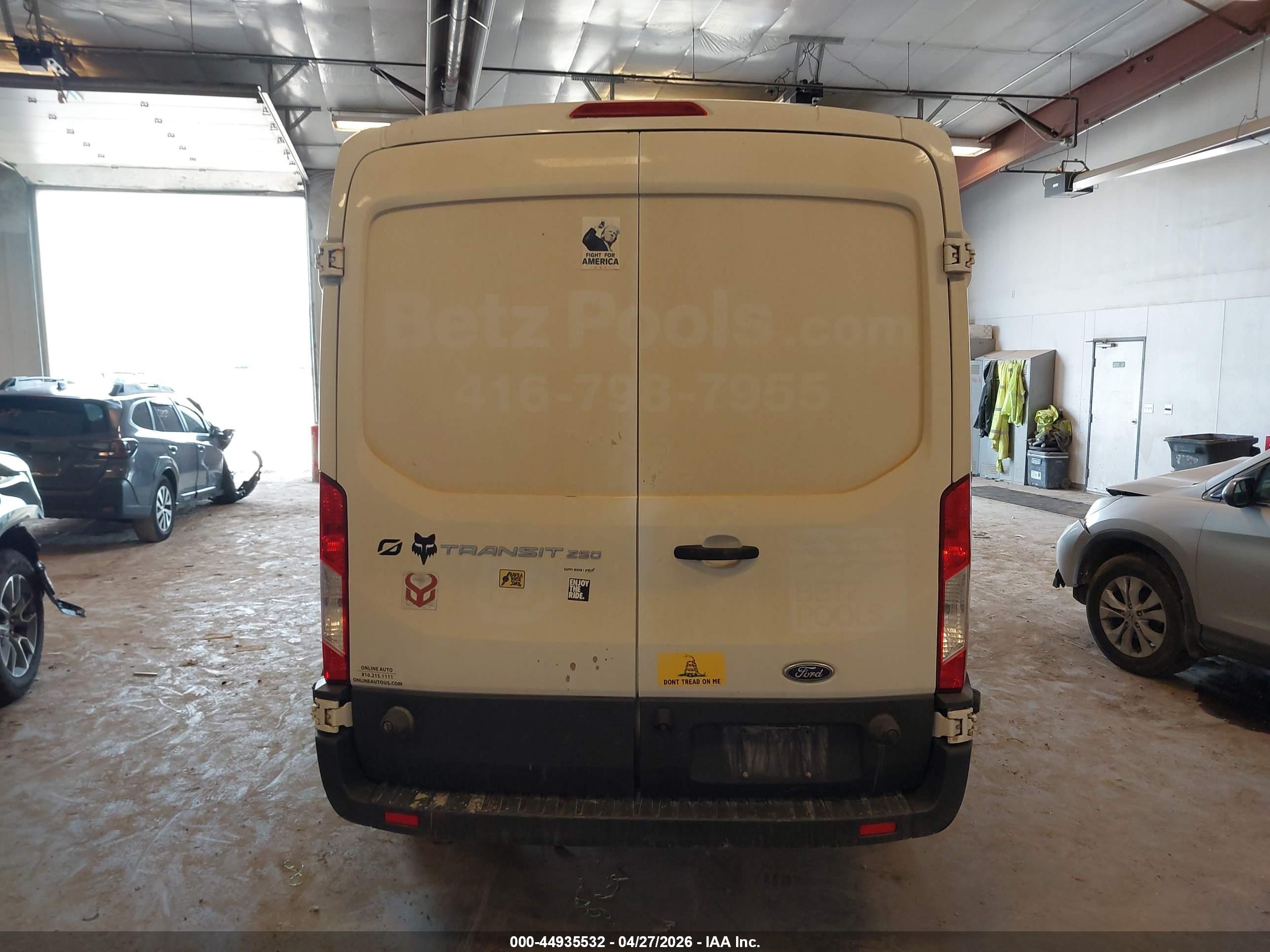 2015 Ford Transit-250   White vin: 1FTNR2CM4FKA69177