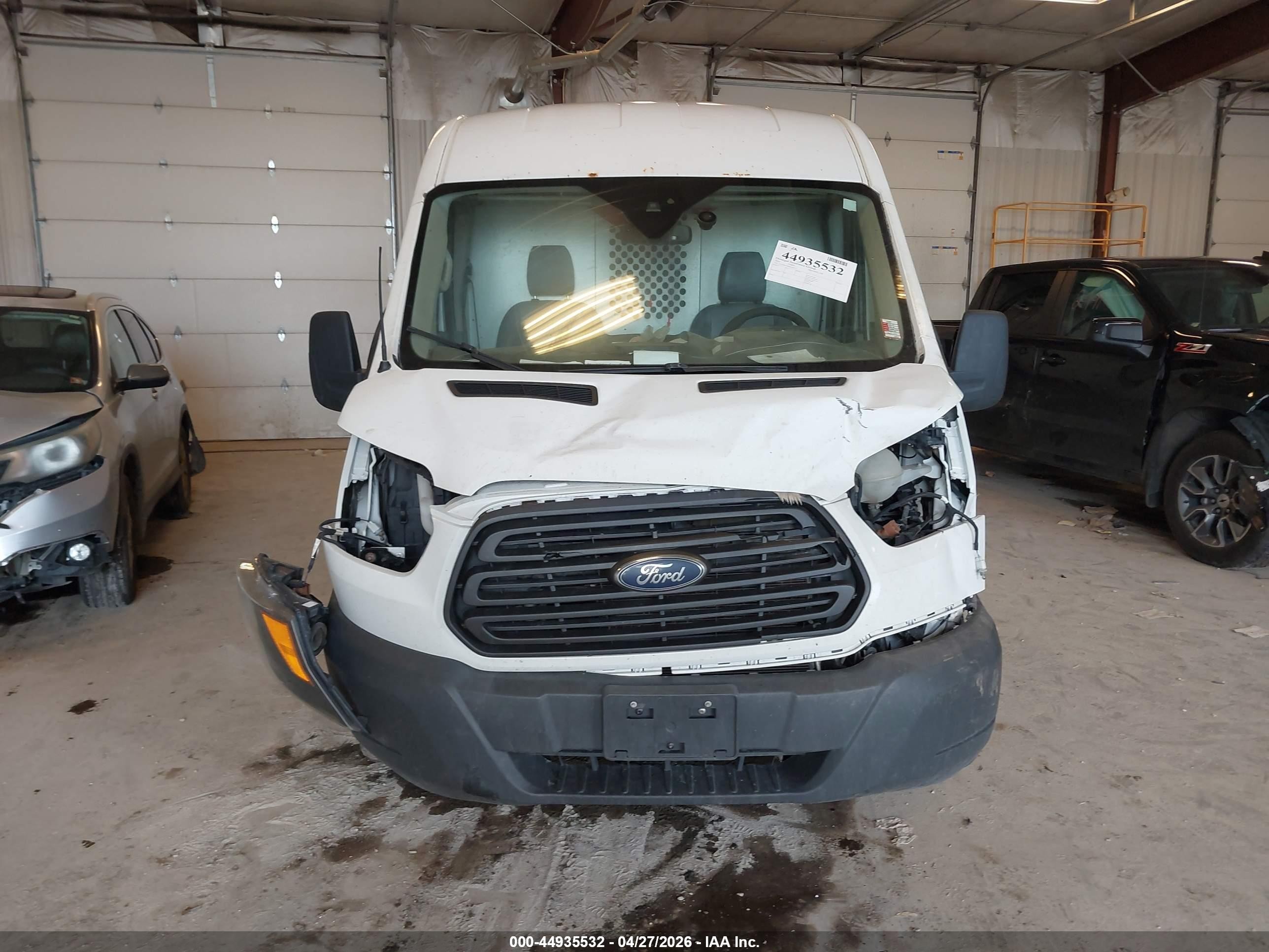 2015 Ford Transit-250   White vin: 1FTNR2CM4FKA69177