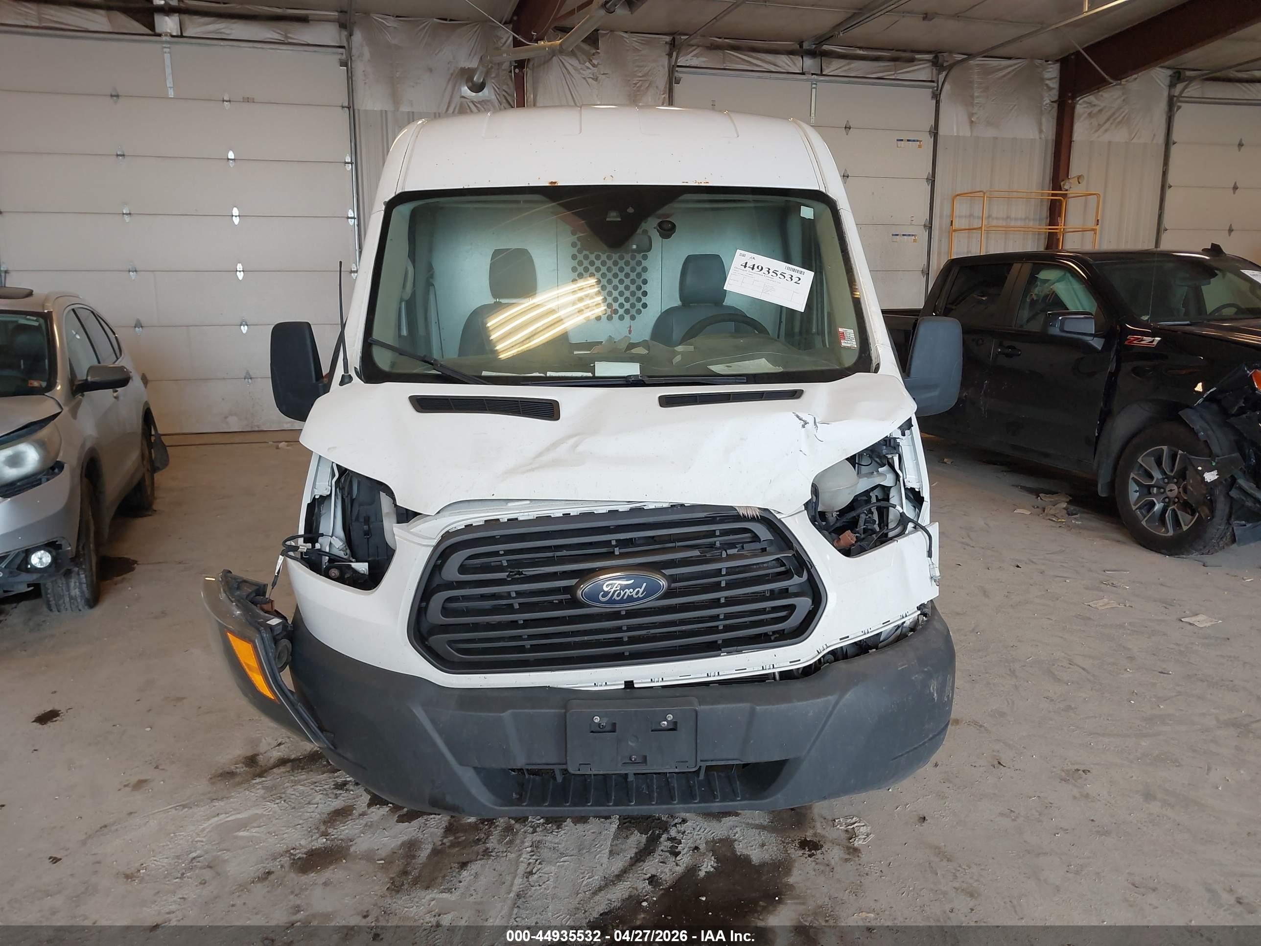 2015 Ford Transit-250   White vin: 1FTNR2CM4FKA69177
