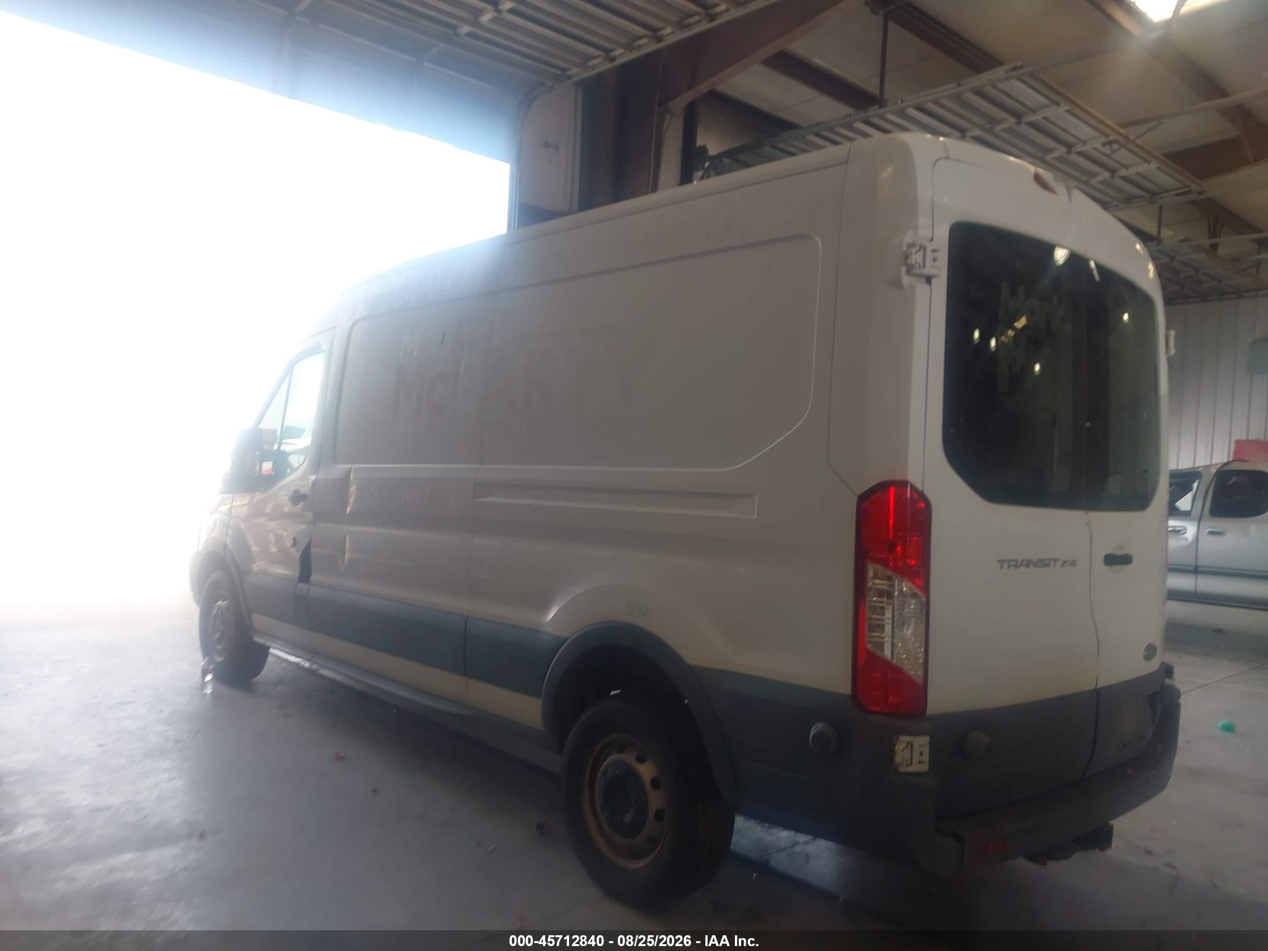 2015 Ford Transit-250   White vin: 1FTNR2CM5FKA06136