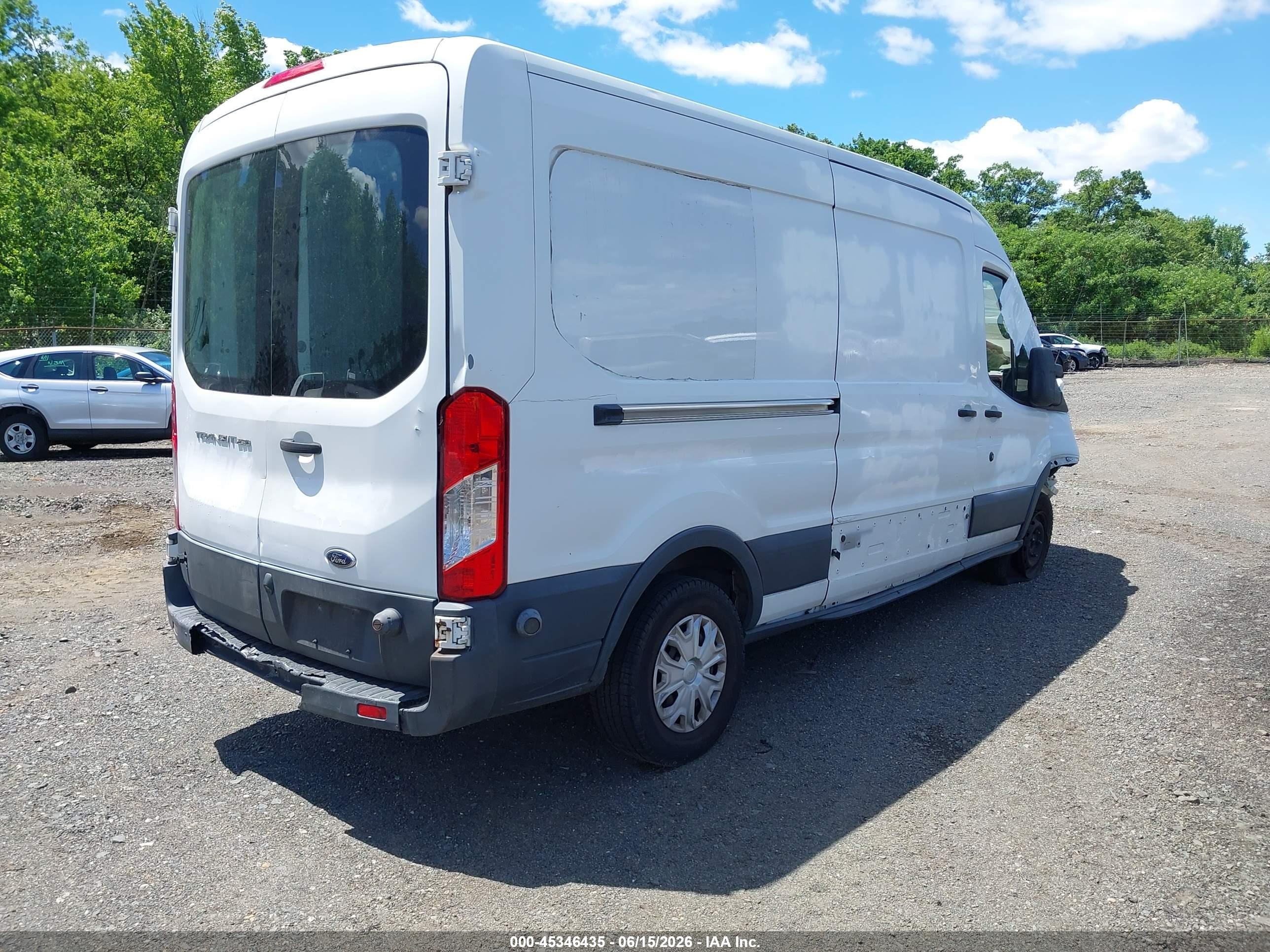 2015 Ford Transit-250 White vin: 1FTNR2CM7FKA05019
