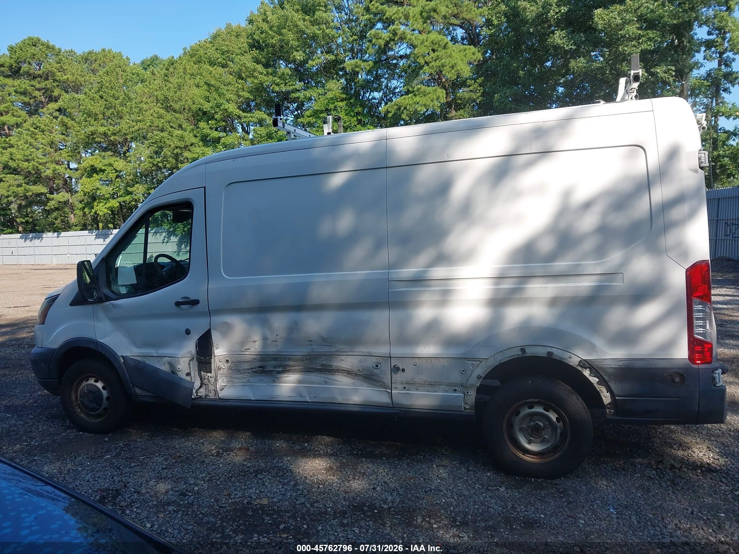 2015 Ford Transit-250   White vin: 1FTNR2CM7FKB07176
