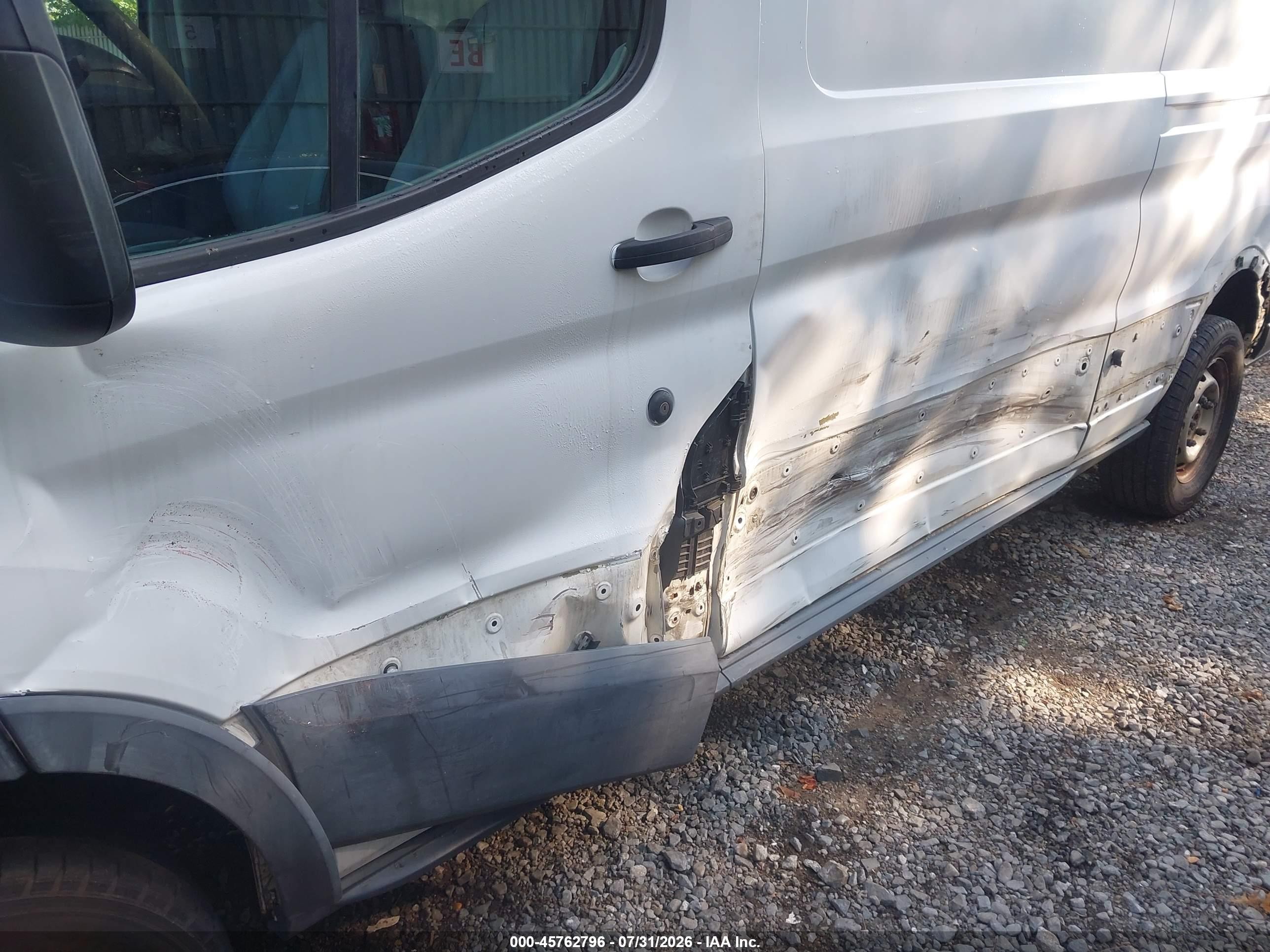 2015 Ford Transit-250   White vin: 1FTNR2CM7FKB07176