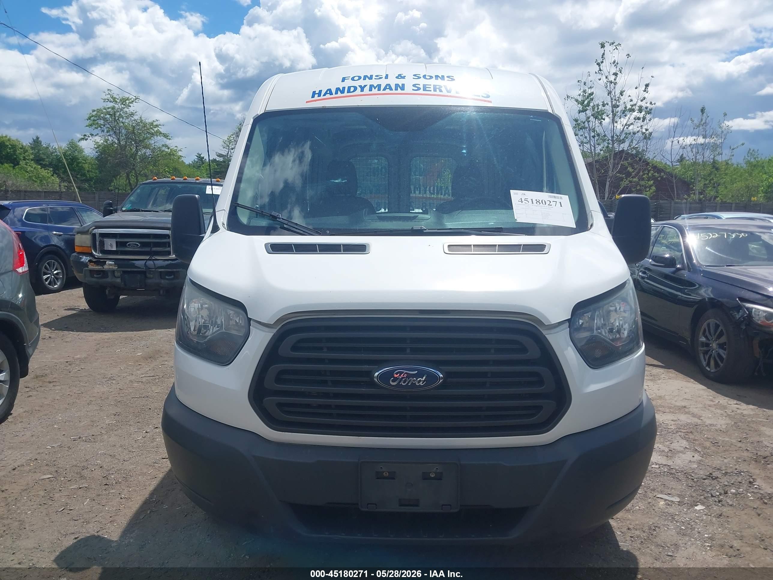 2015 Ford Transit-250   White vin: 1FTNR2CMXFKA78272