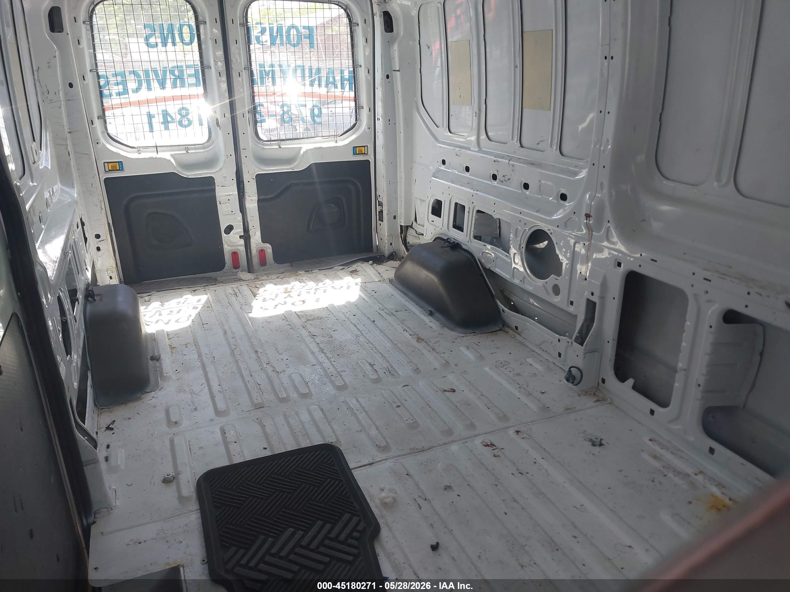 2015 Ford Transit-250   White vin: 1FTNR2CMXFKA78272