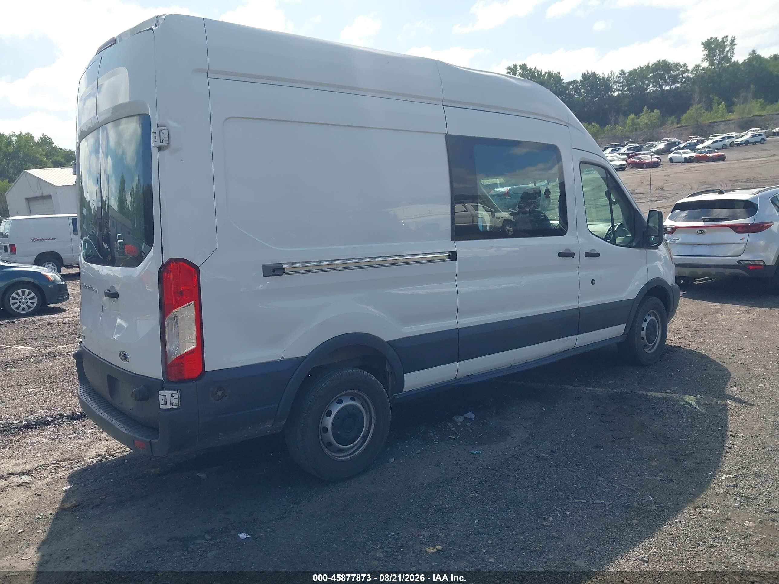 2015 Ford Transit-250   White vin: 1FTNR2XG1FKB07257