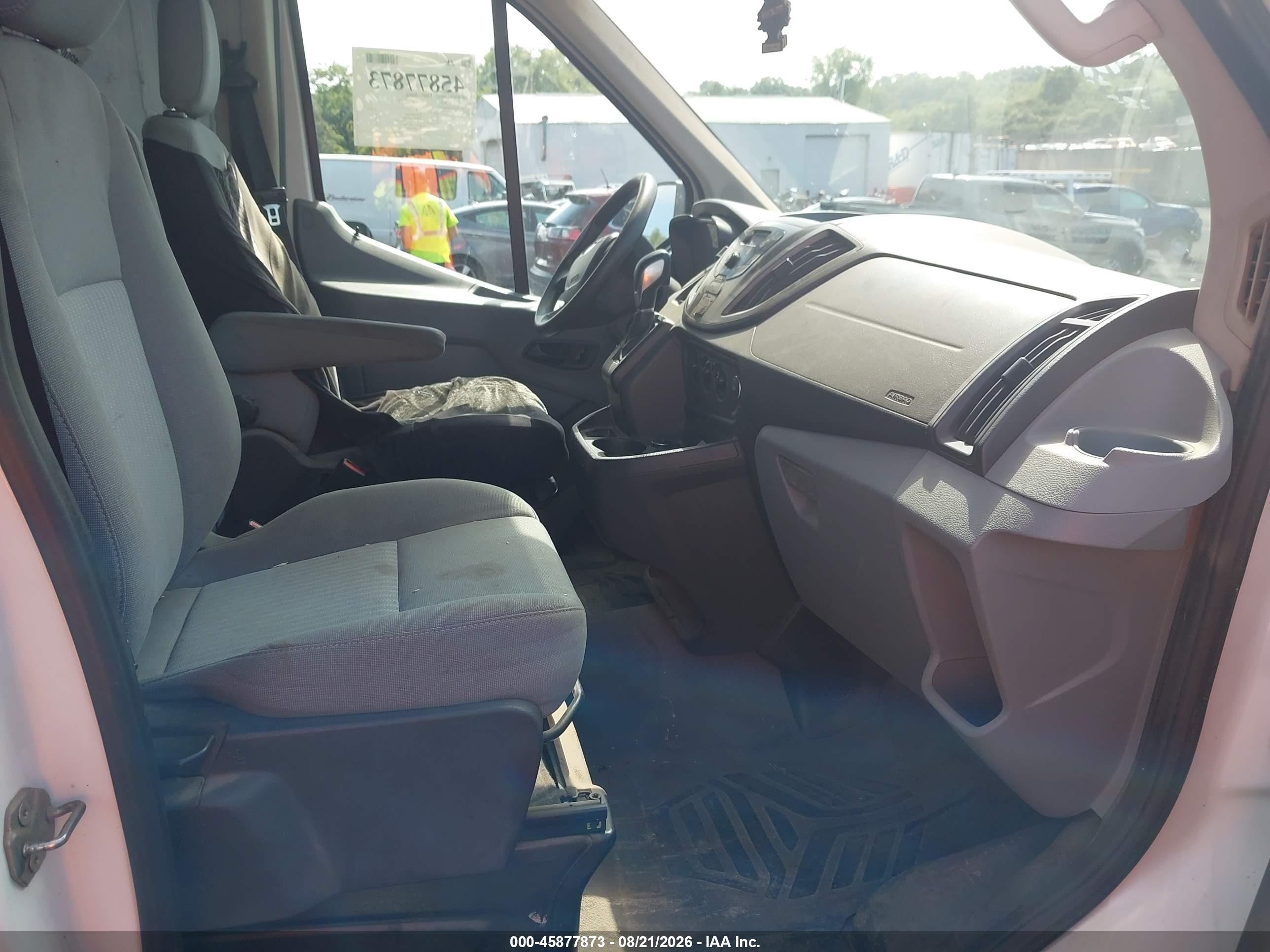 2015 Ford Transit-250   White vin: 1FTNR2XG1FKB07257