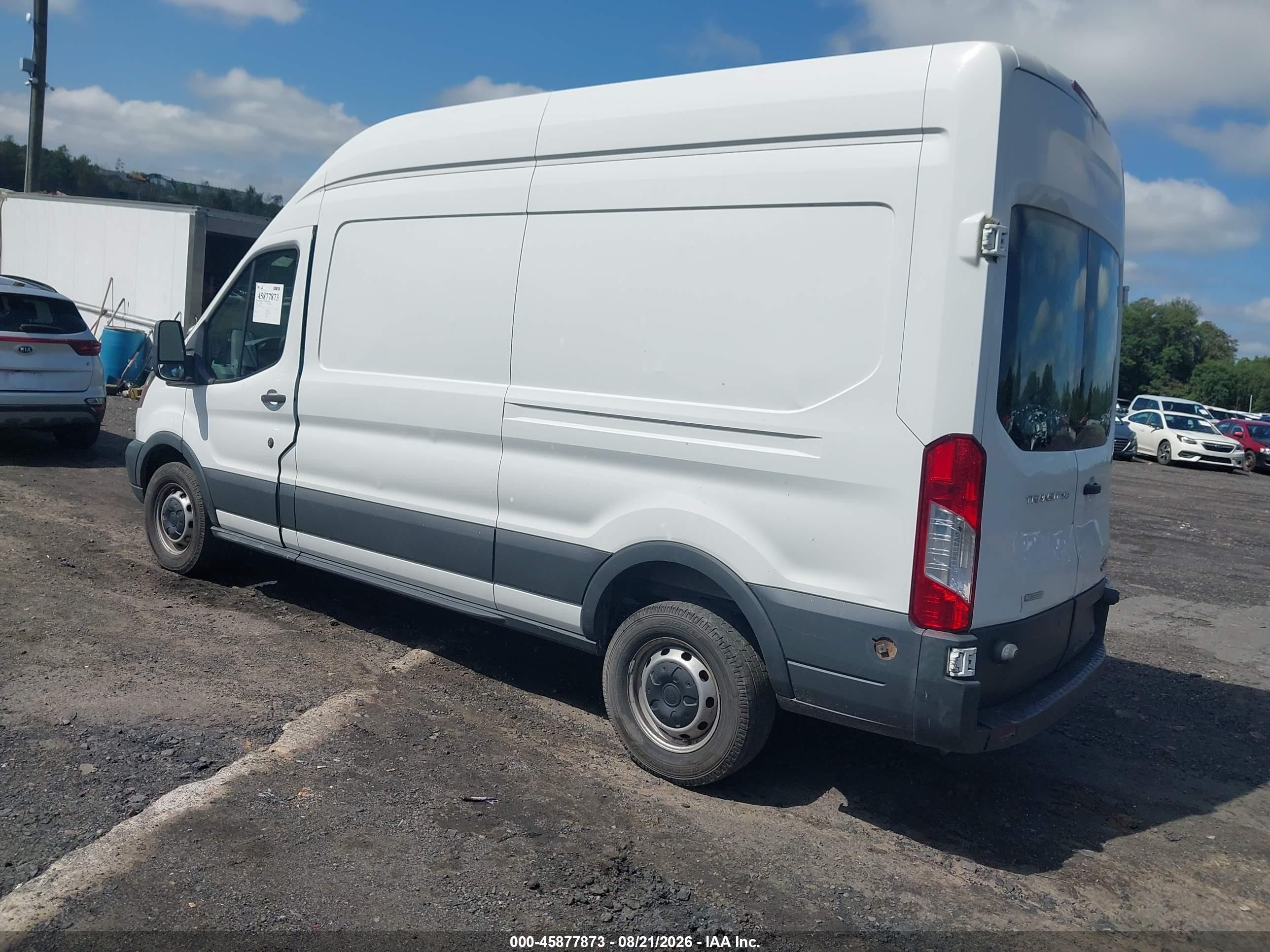 2015 Ford Transit-250   White vin: 1FTNR2XG1FKB07257