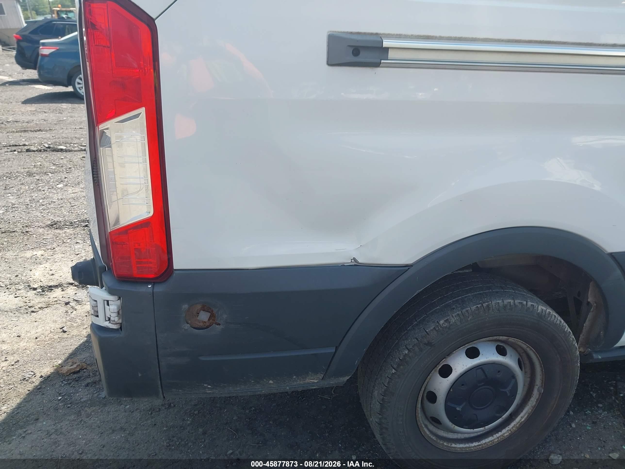 2015 Ford Transit-250   White vin: 1FTNR2XG1FKB07257