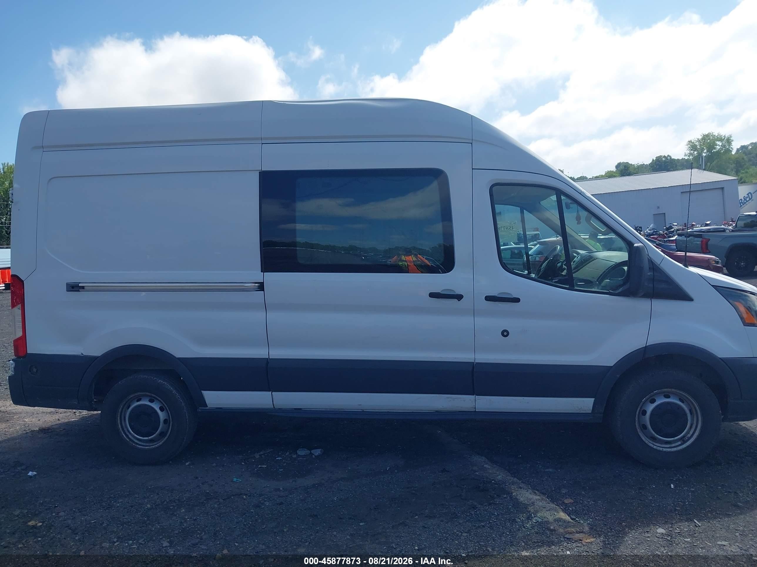 2015 Ford Transit-250   White vin: 1FTNR2XG1FKB07257