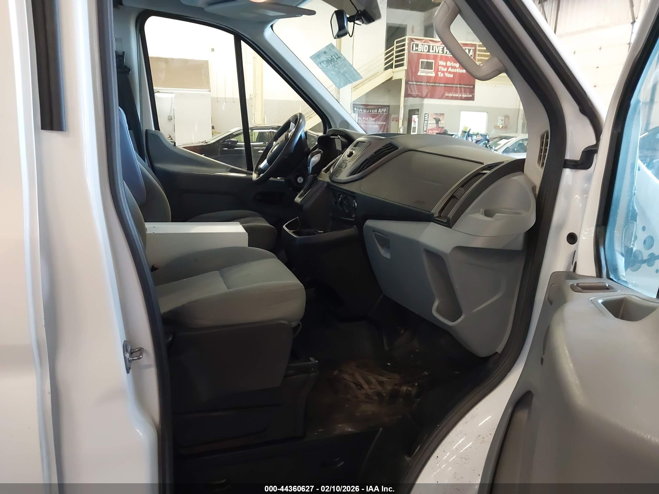 2015 Ford Transit-250 White vin: 1FTNR2XV6FKA79289