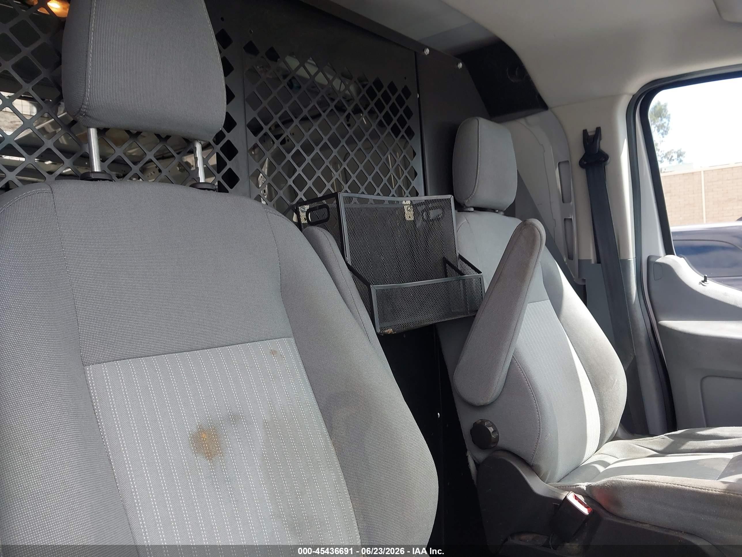 2015 Ford Transit-250   White vin: 1FTNR2YM6FKA41857