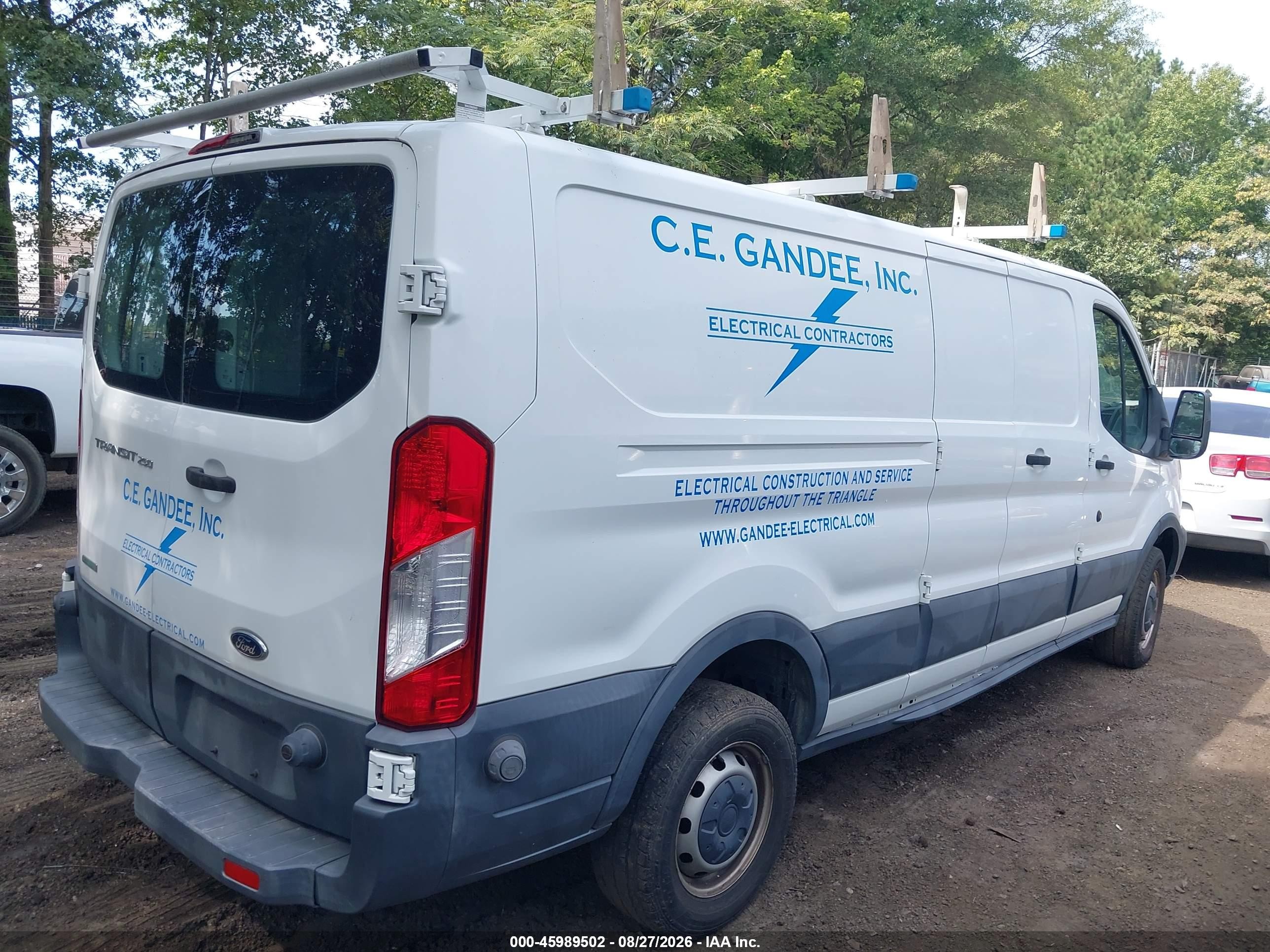 2015 Ford Transit-250   Белый vin: 1FTNR2ZG3FKA93228
