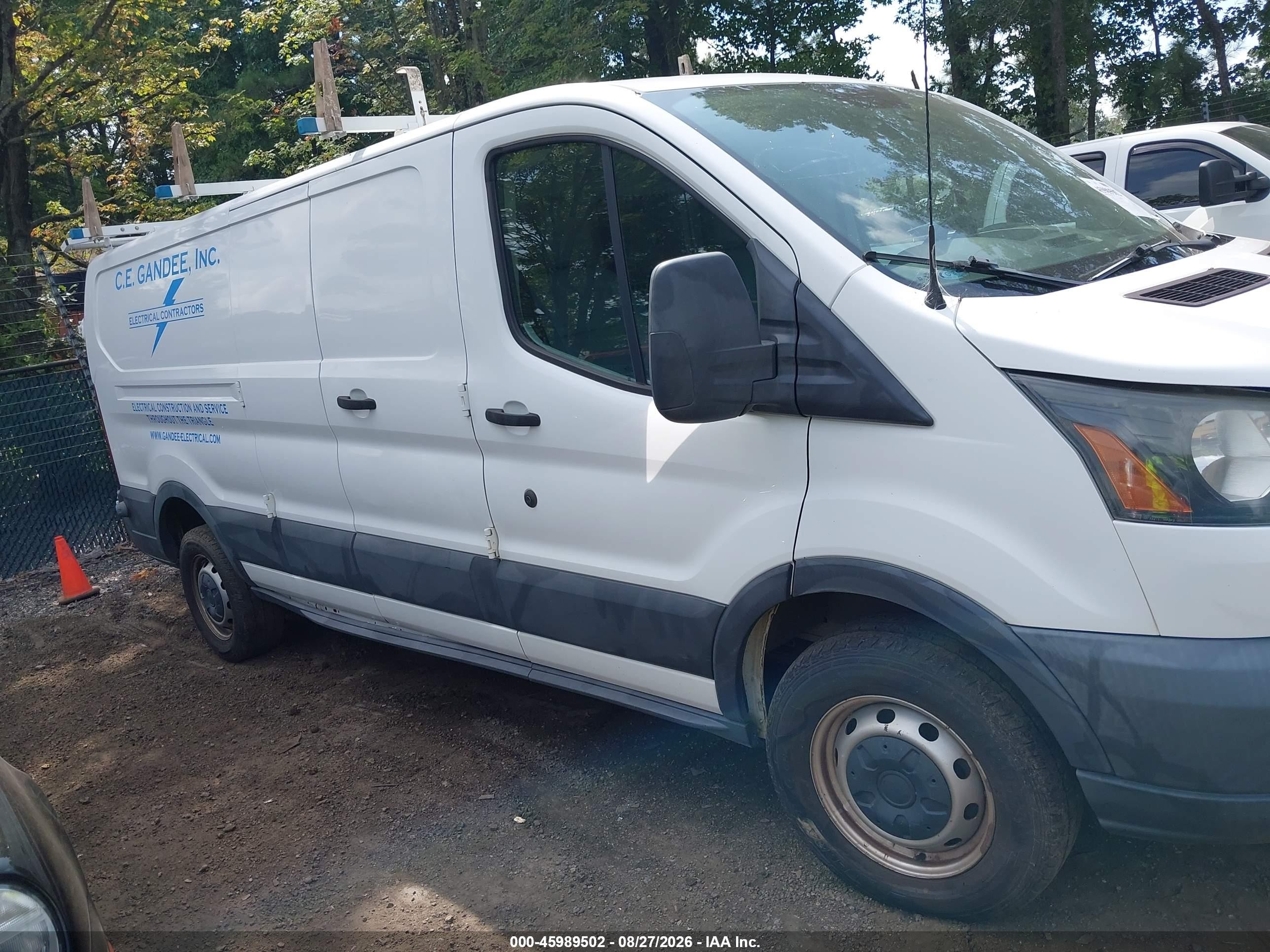 2015 Ford Transit-250   Белый vin: 1FTNR2ZG3FKA93228