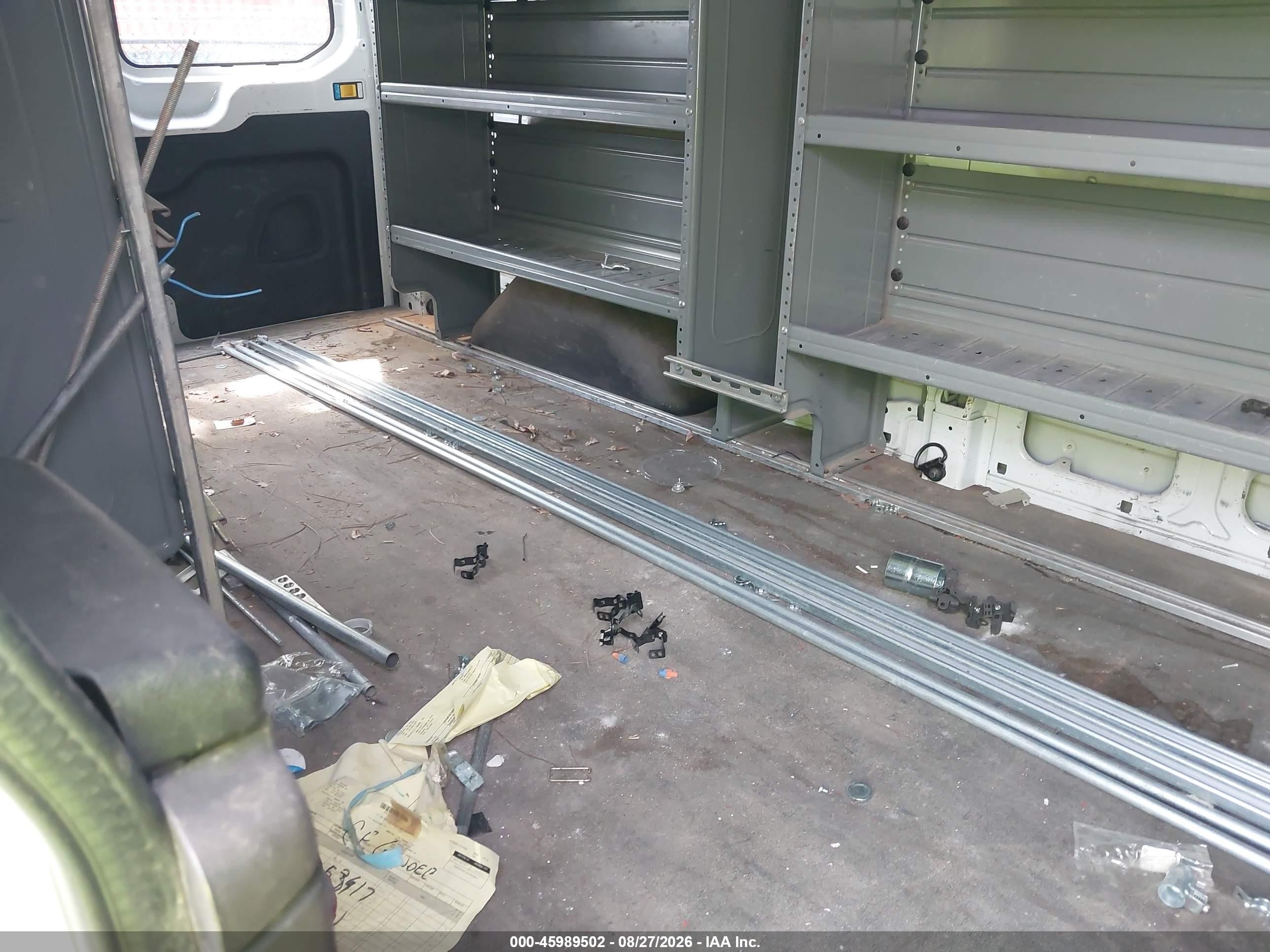 2015 Ford Transit-250   Белый vin: 1FTNR2ZG3FKA93228