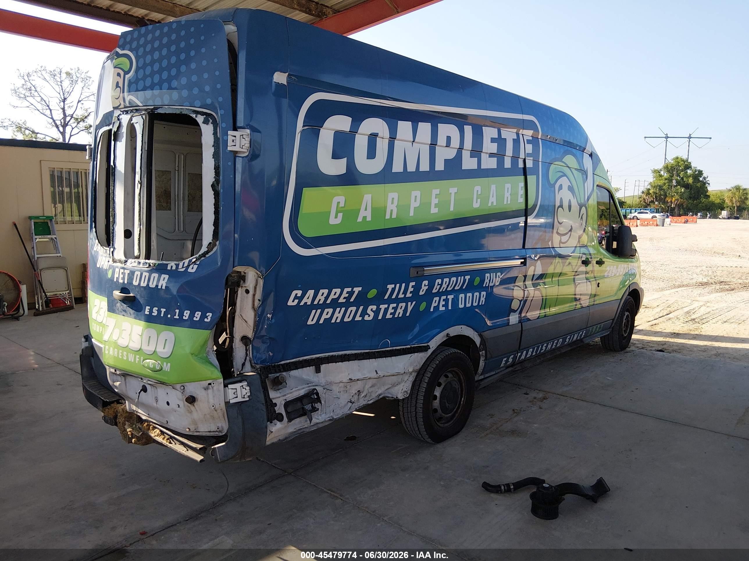 2015 Ford Transit-250   Green vin: 1FTNR3XG4FKA81095
